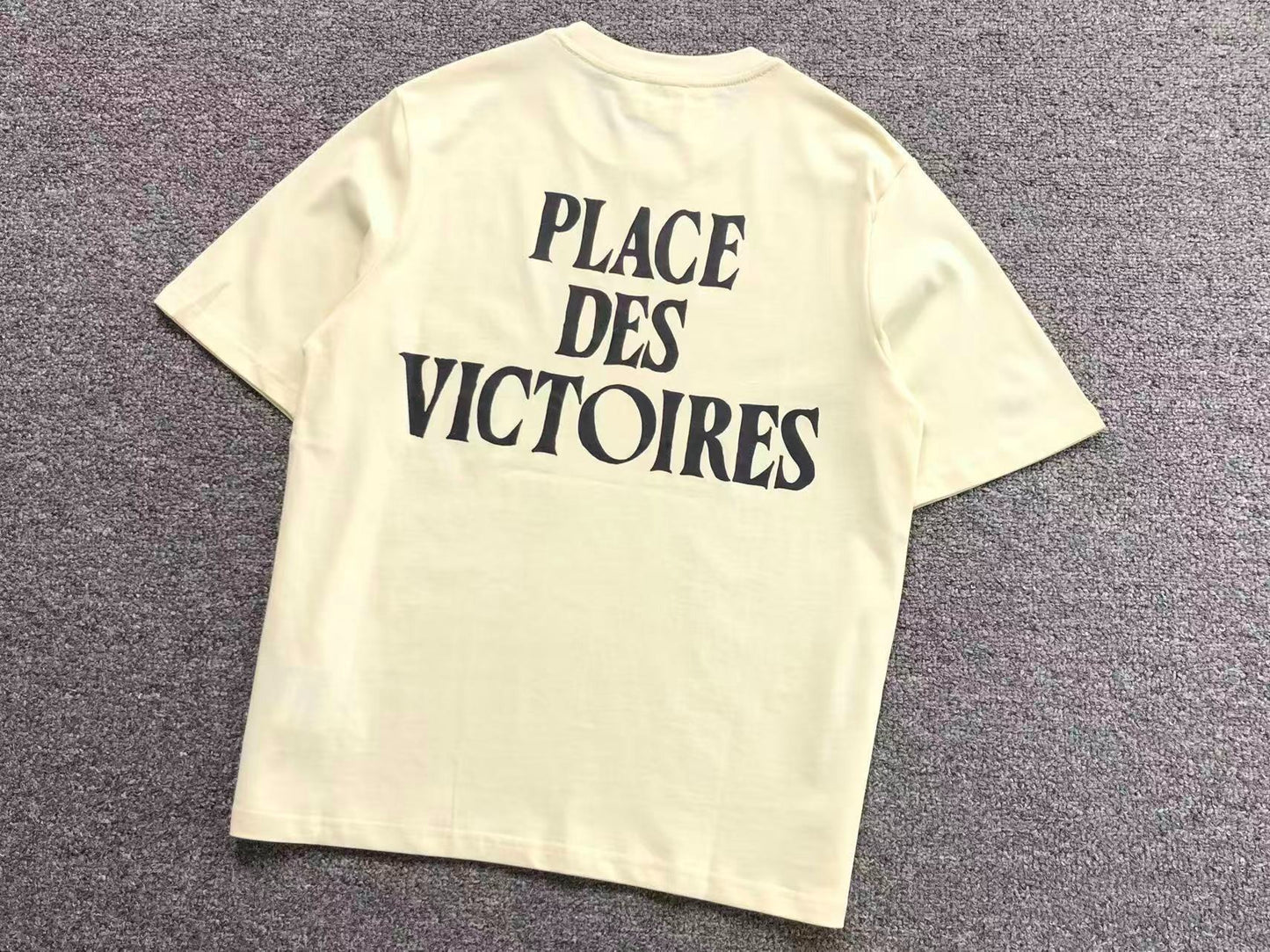 Camiseta AMI Paris Place des Victoires