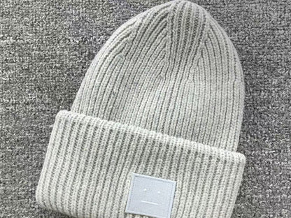 Touca Acne Studios Winter Essential