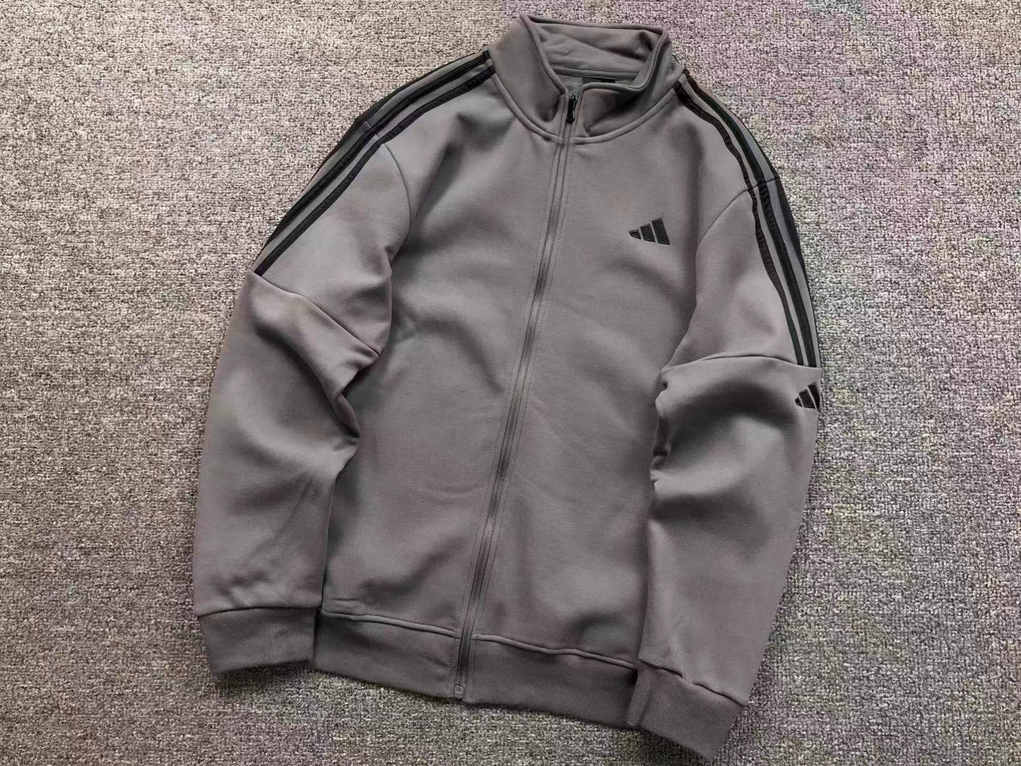 Conjunto Adidas Stealth Minimal Tracksuit