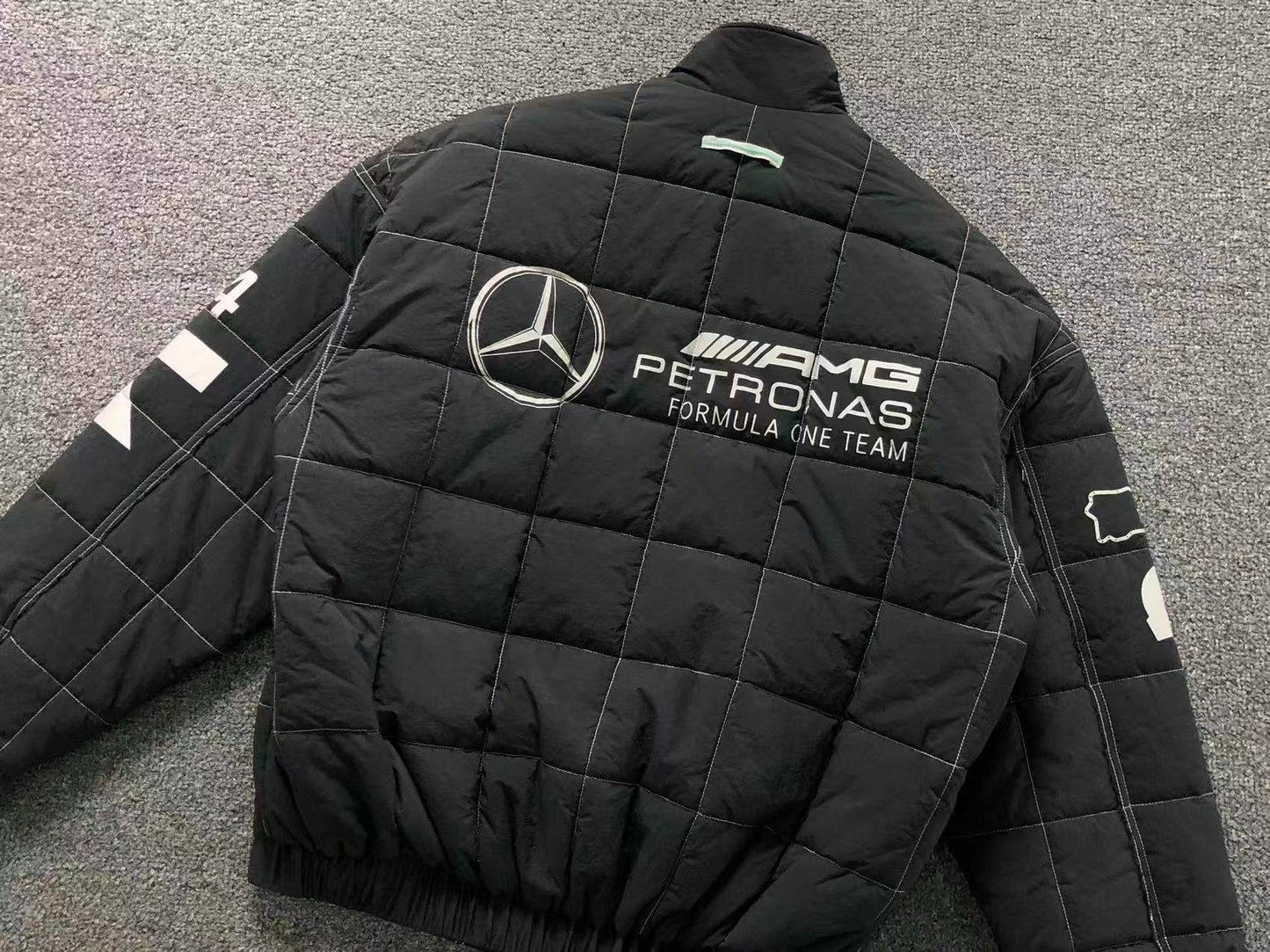Jaqueta Mercedes AMG Petronas Racing Puffer Black