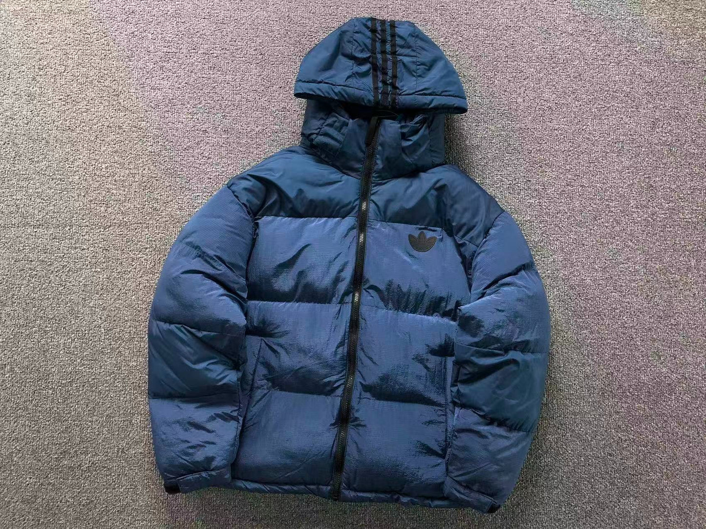 Jaqueta adidas Frostline Puffer