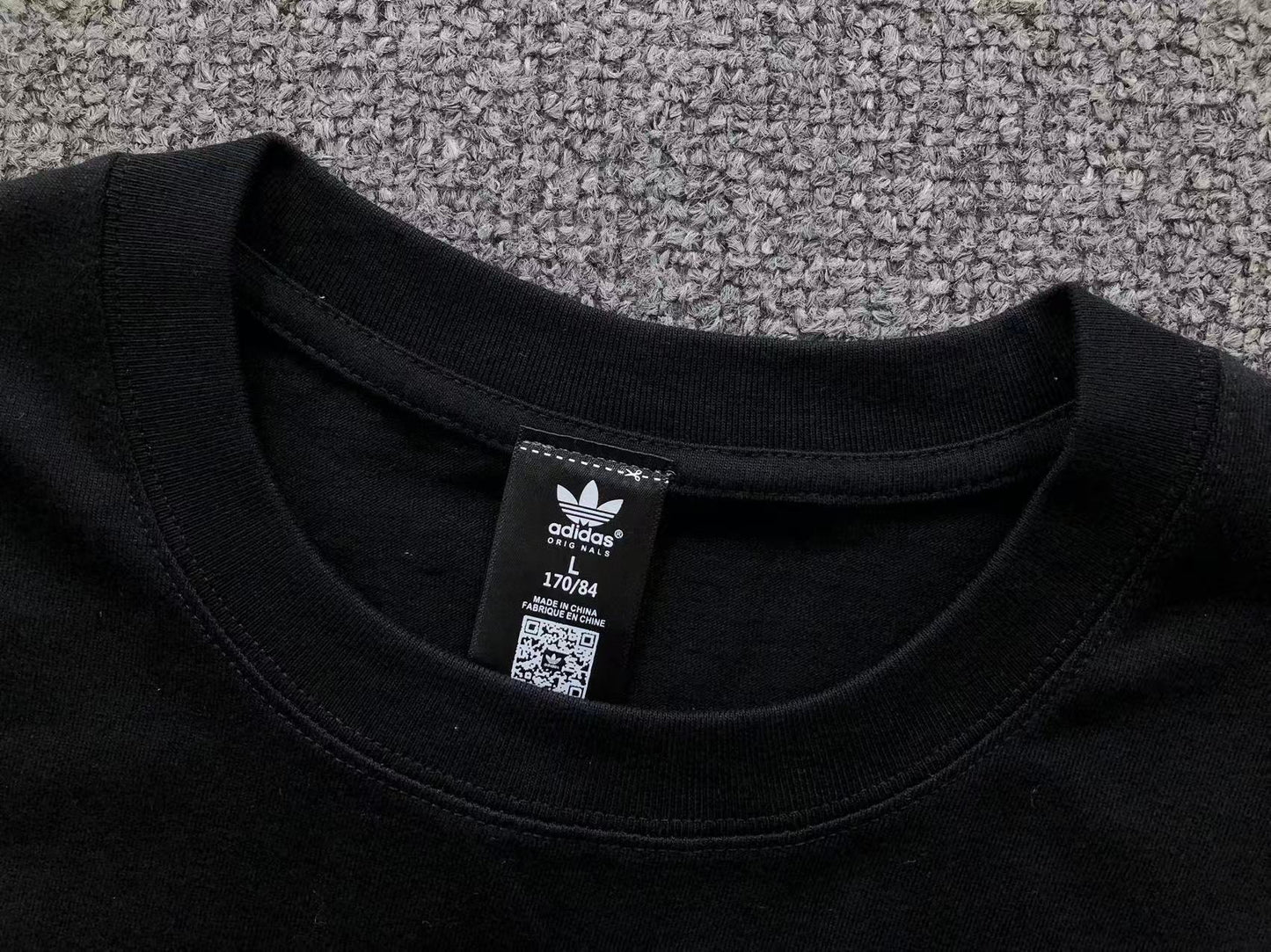 Camiseta Adidas Essentials Long Sleeve