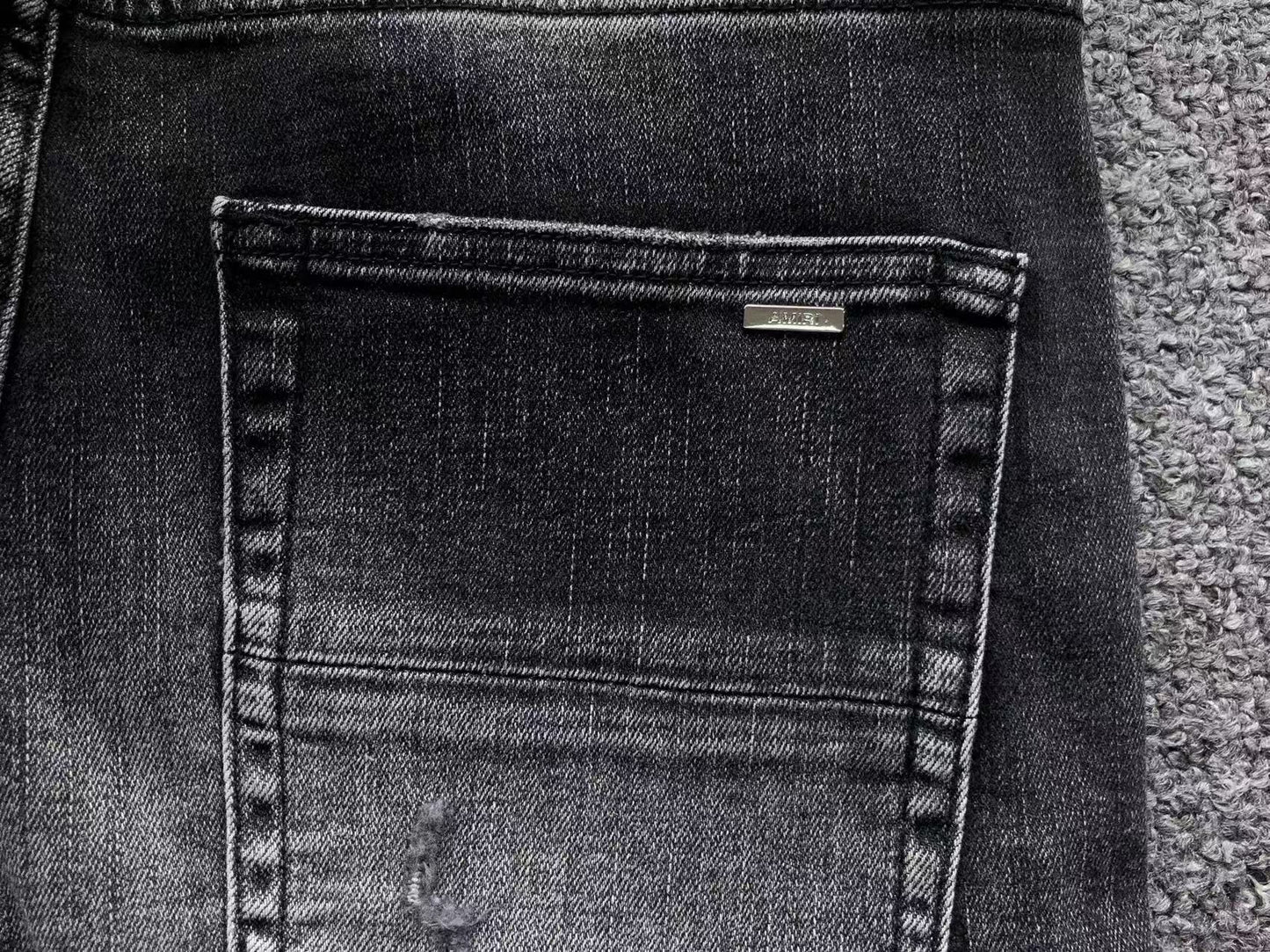 Calça AMIRI Heavy Distressed
