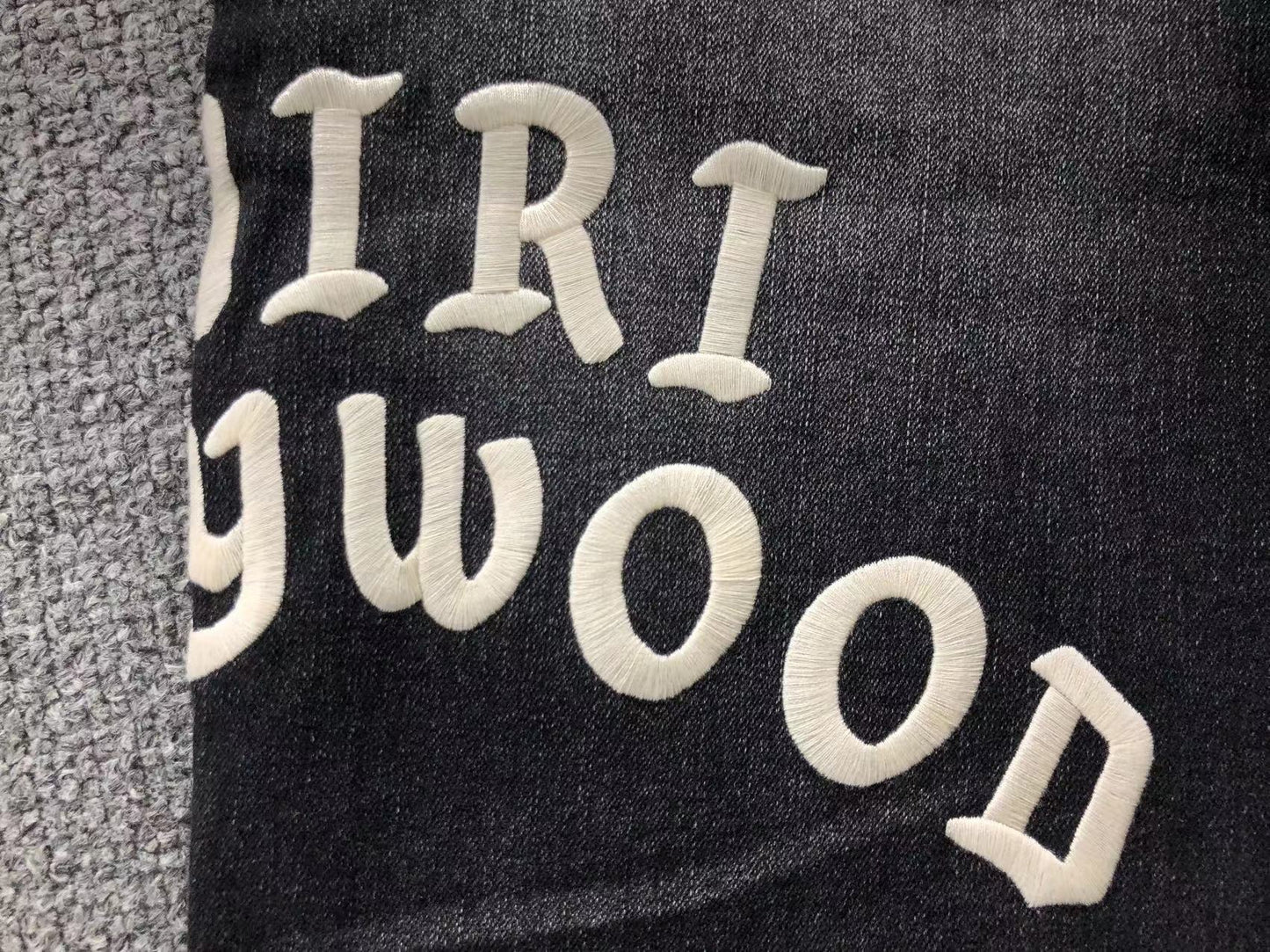 Calça AMIRI Hollywood Black Destroyed Denim