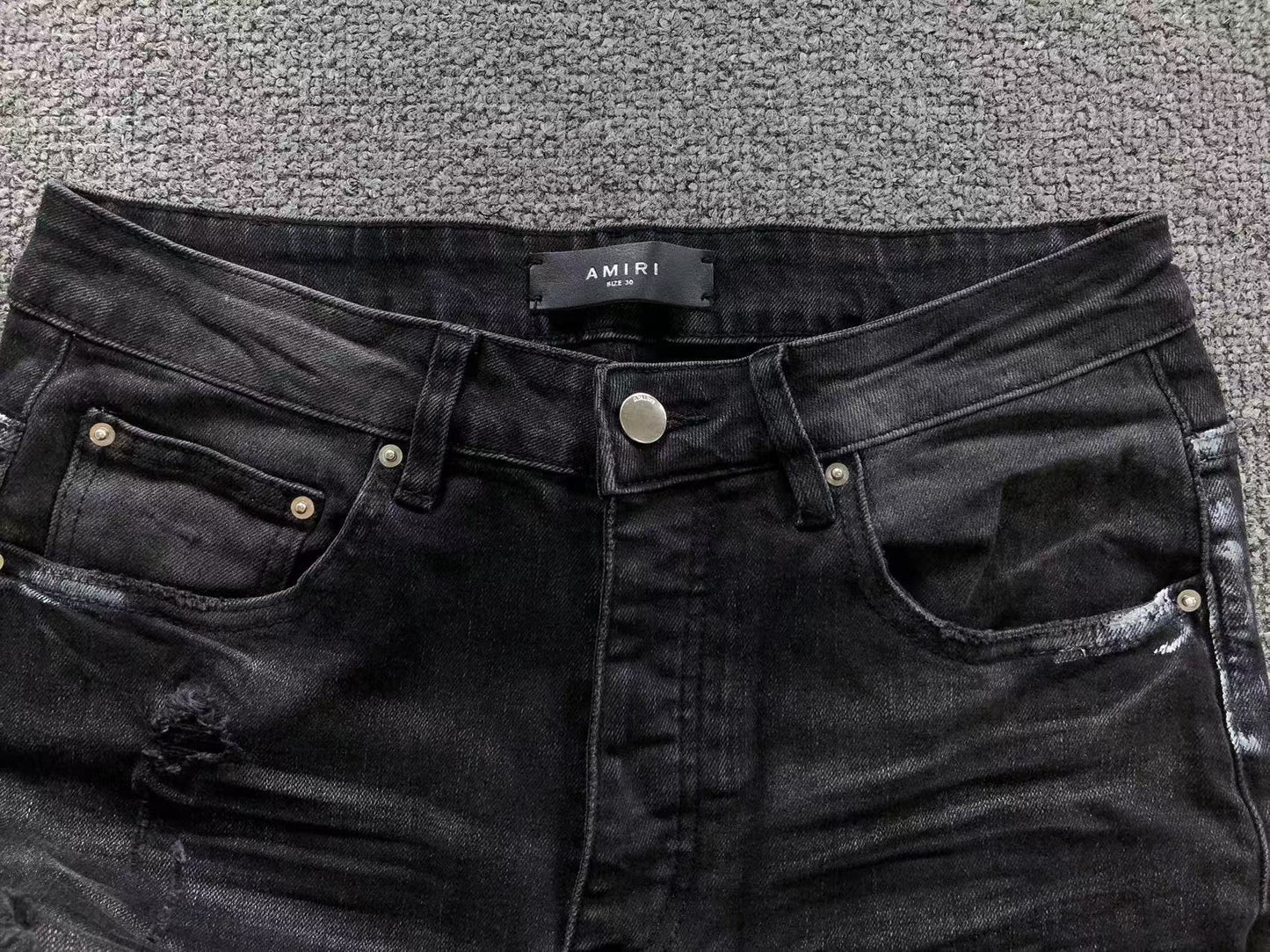 Calça AMIRI Heavy Destroyed Black Denim