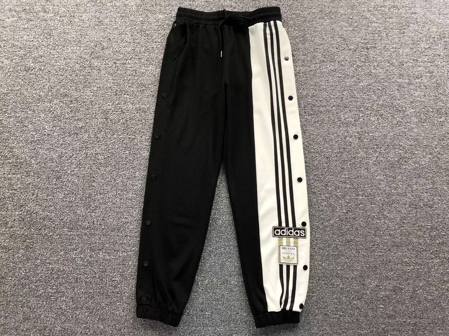 Calça Adidas Snap Track Pants