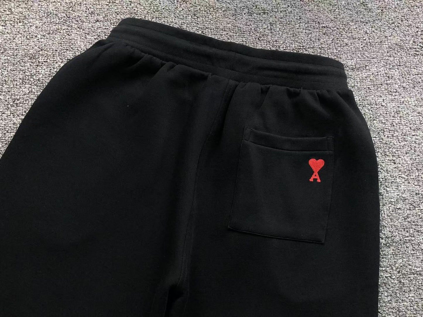 Short AMI Paris Pocket Heart Logo