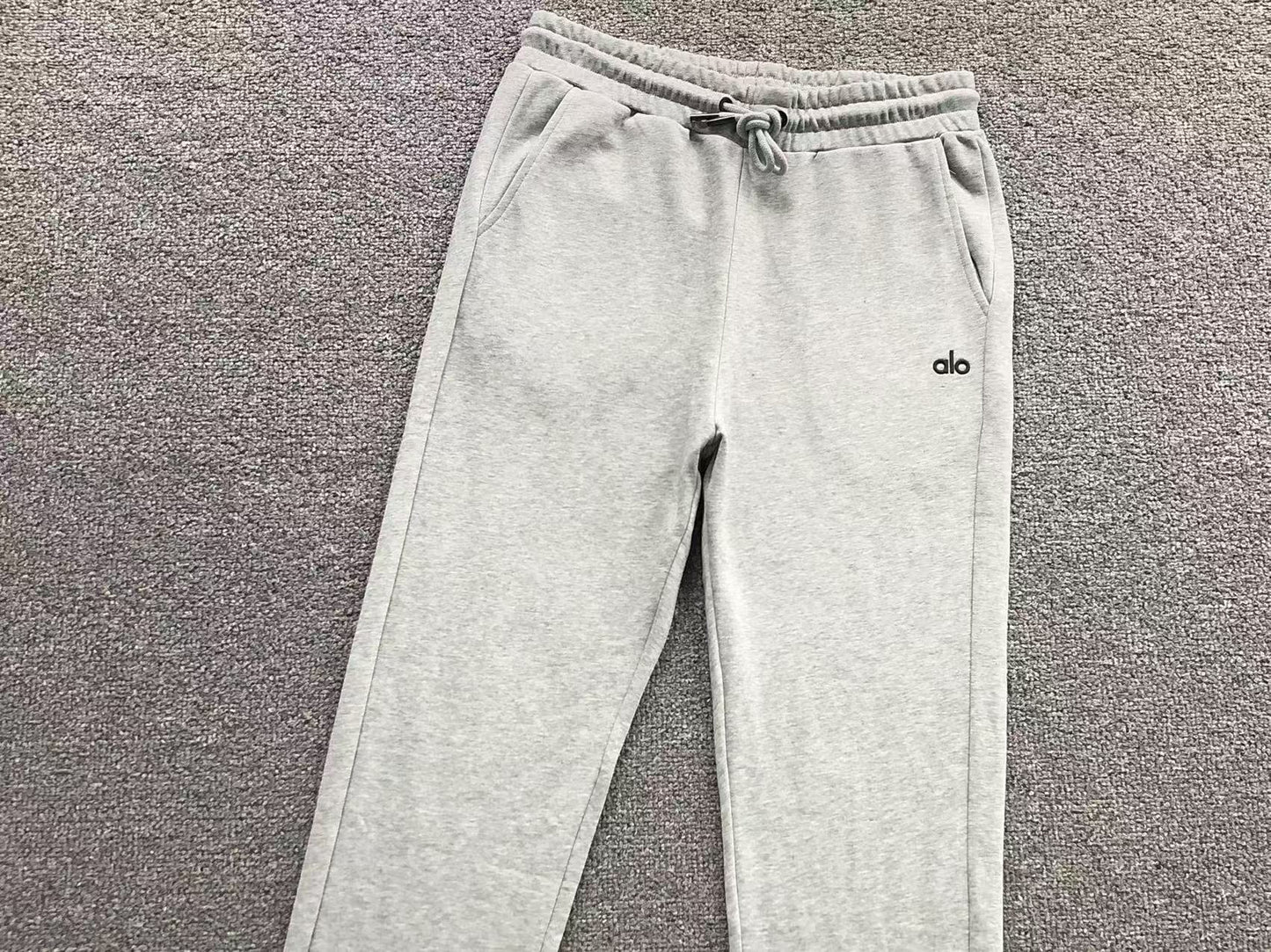 Calça elástica ALO moletom