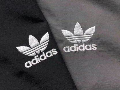 Jaqueta Adidas Chevron Windbreaker Archive