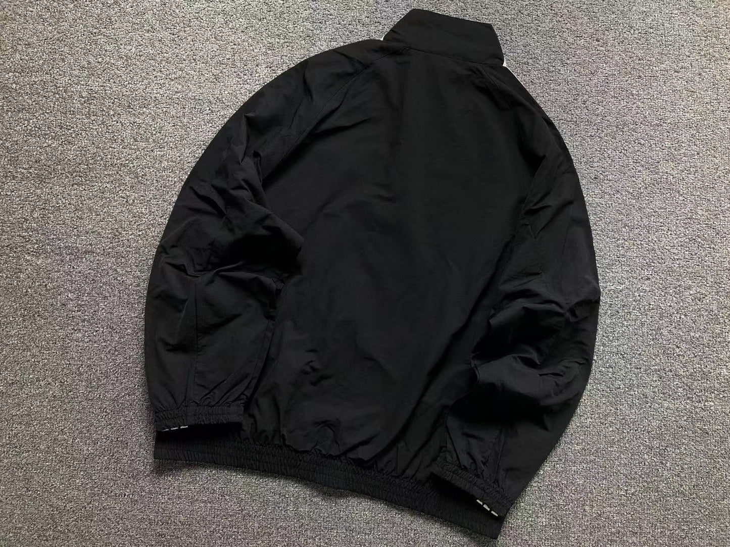 Jaqueta Adidas Lightweight Shell