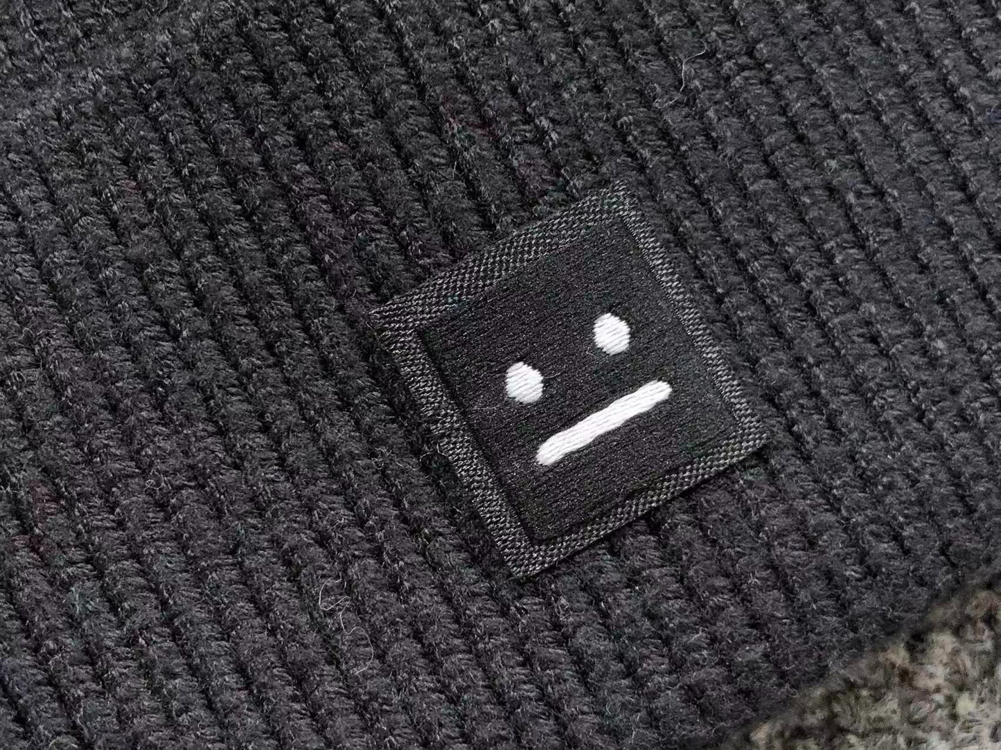 Touca Acne Studios Face Patch