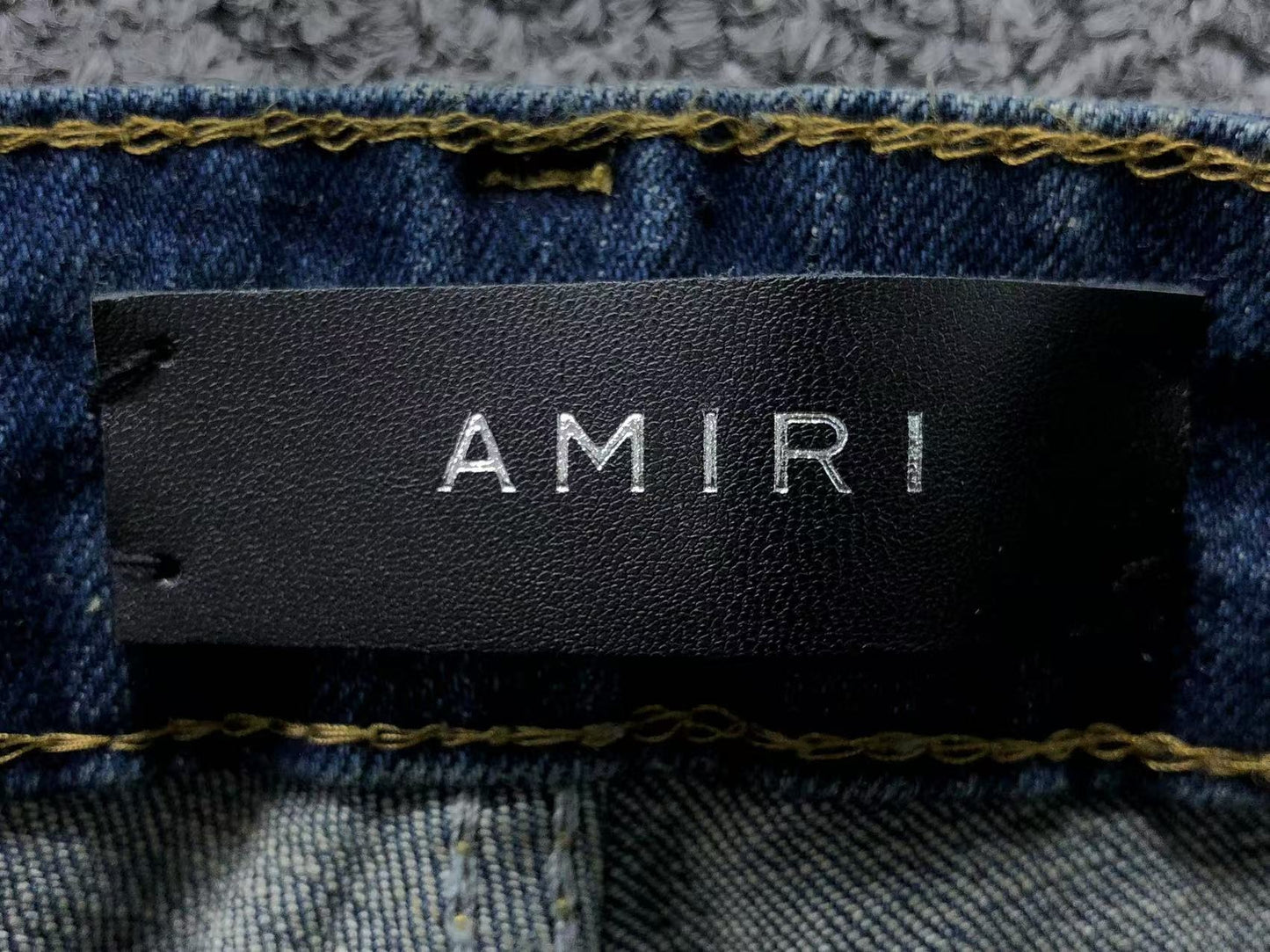 Calça AMIRI Vintage Logo Dark Denim