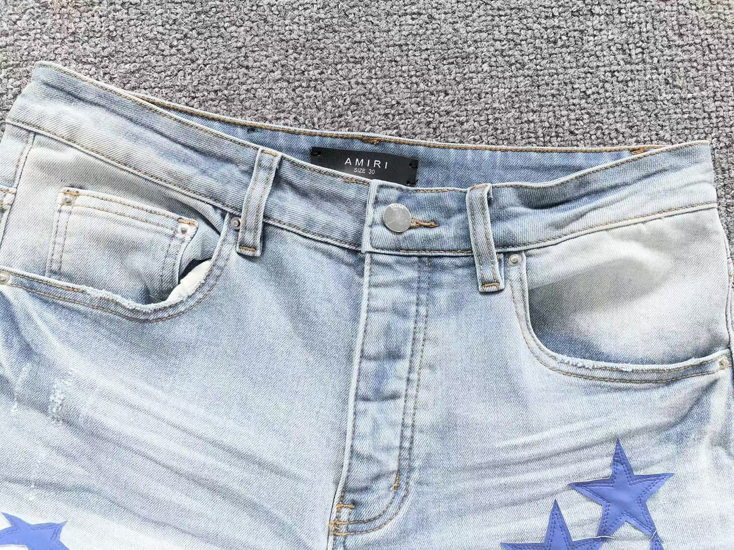 Calça AMIRI Star Patch Light Blue Denim