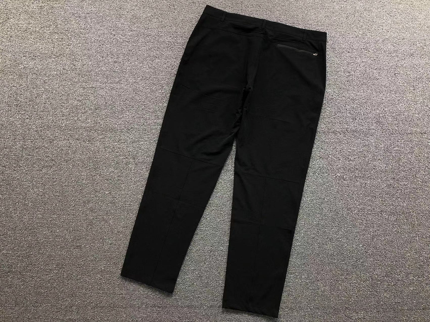 Calça Adidas Tech Utility Pants