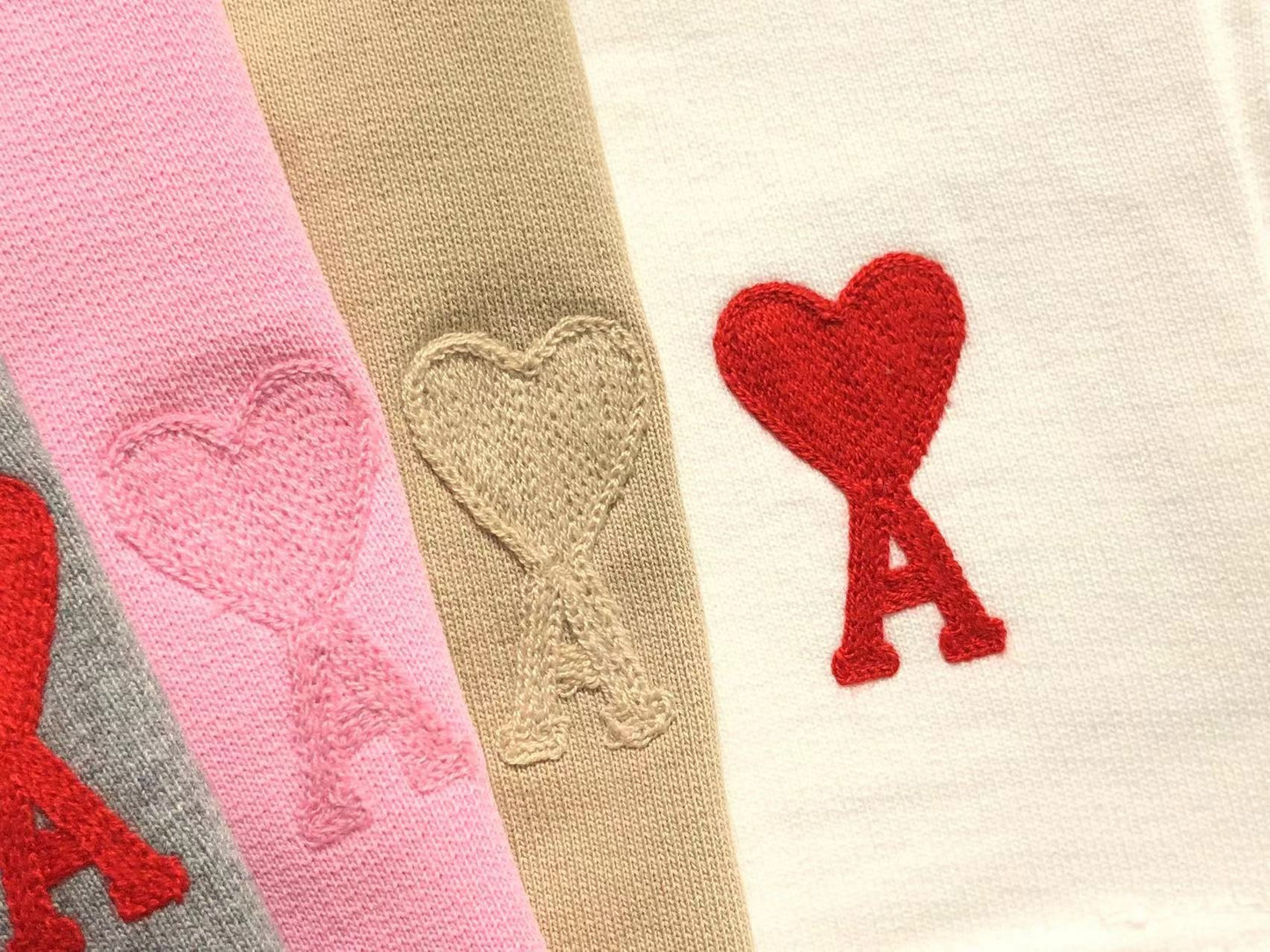 Short AMI Paris Heart Logo