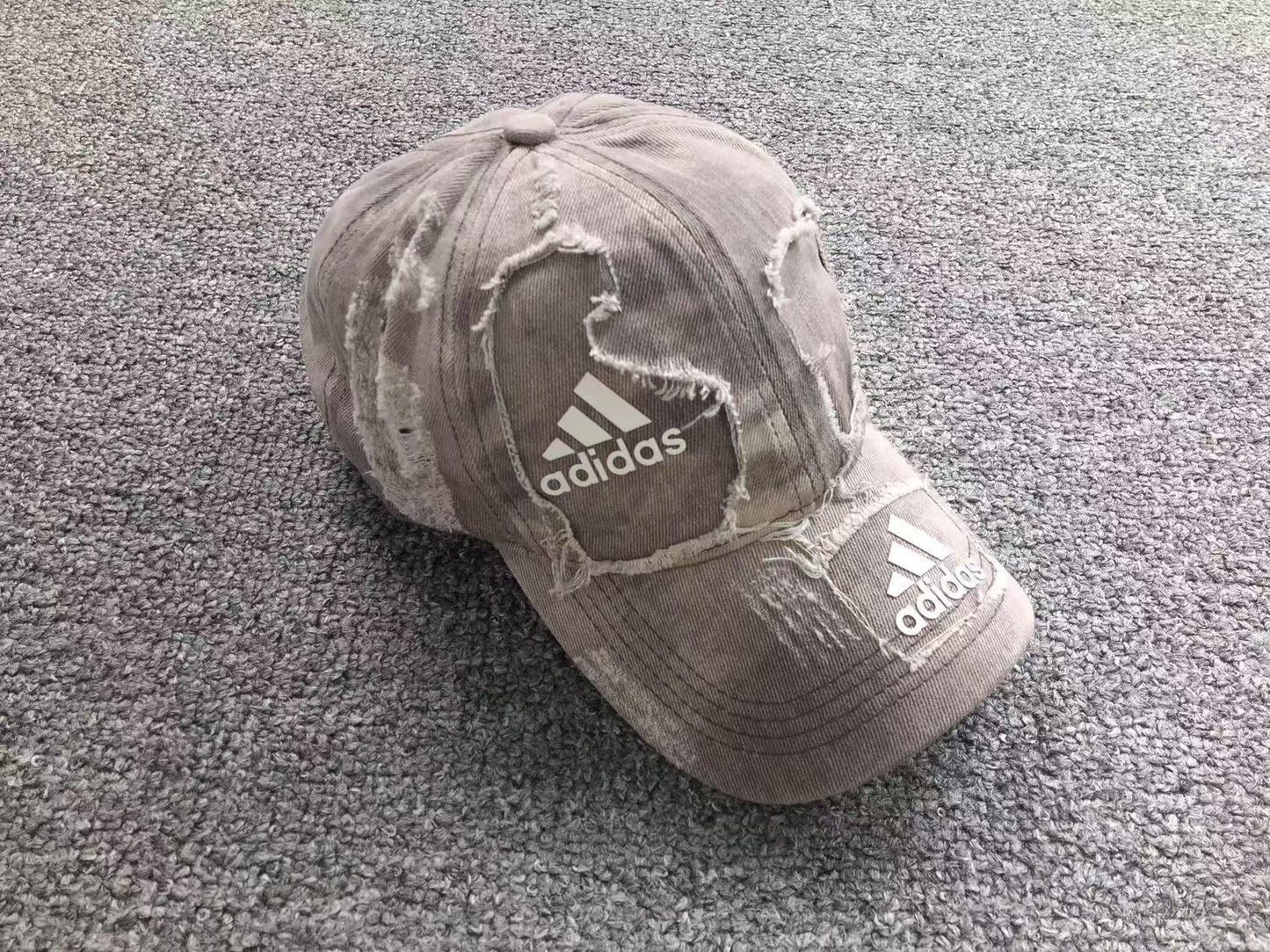 Boné adidas Distressed Archive