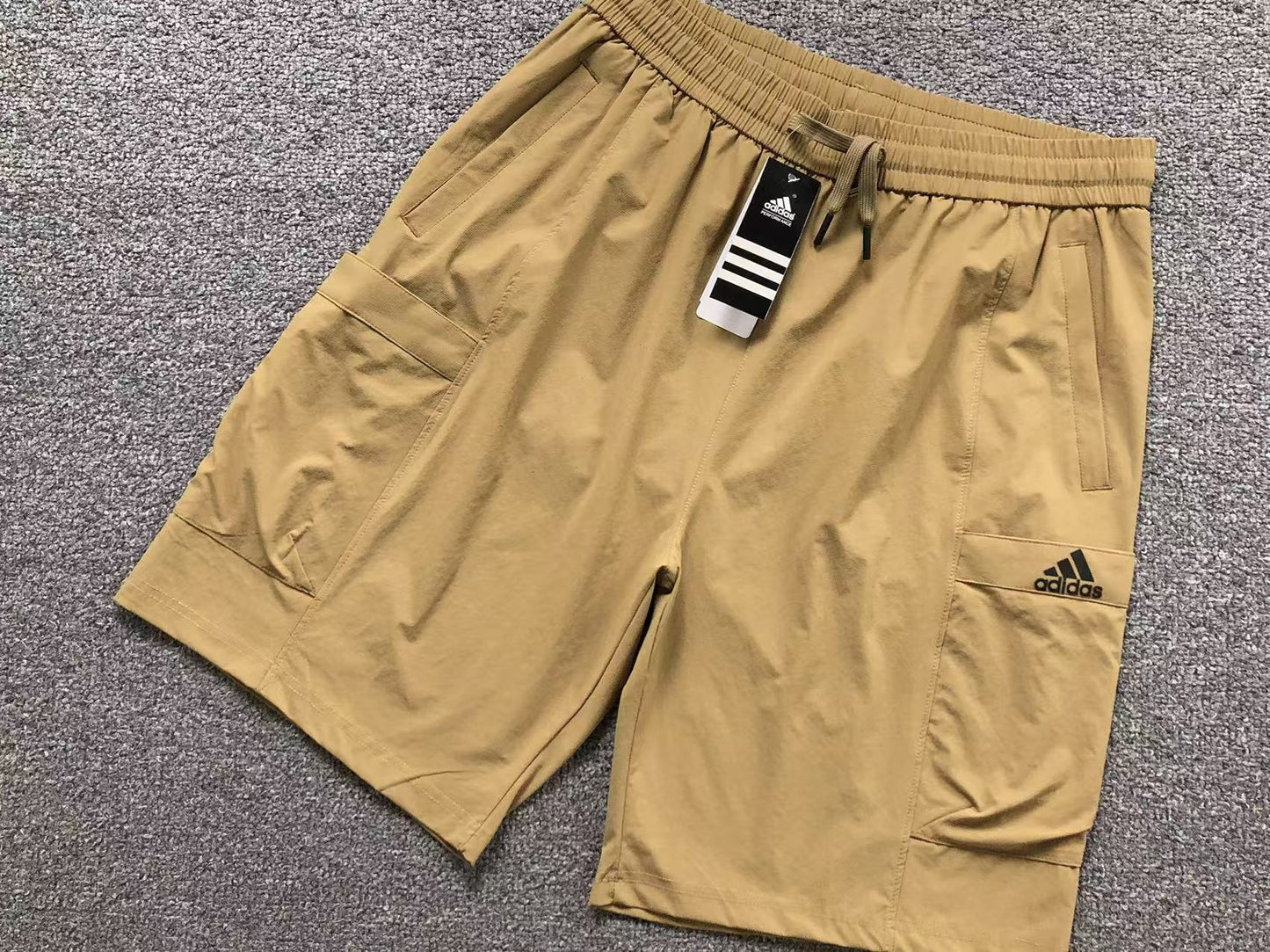Short adidas Trek Cargo