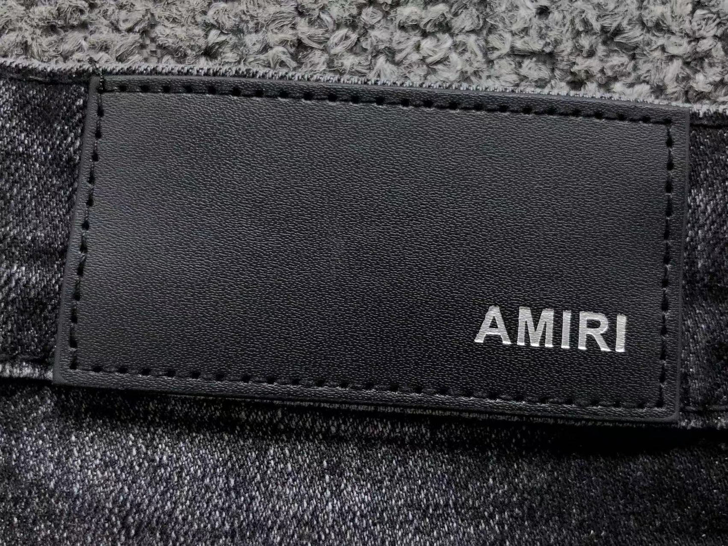 Calça AMIRI Signature Red Logo Jeans