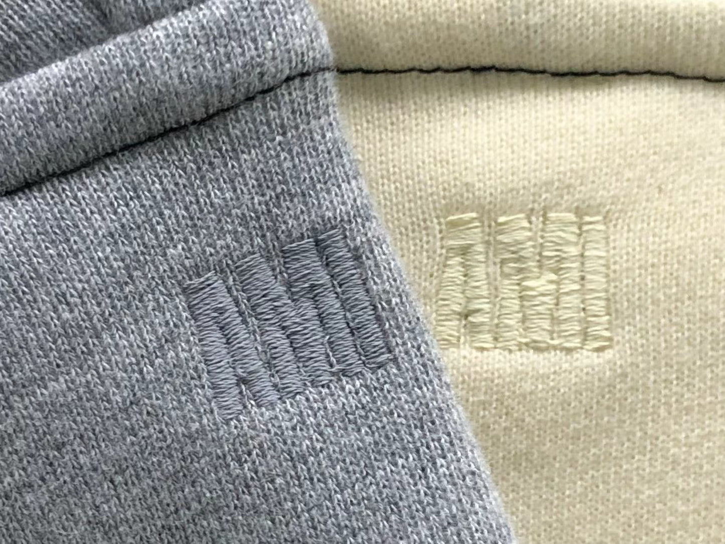 Moletom AMI Paris Logo Script Minimal