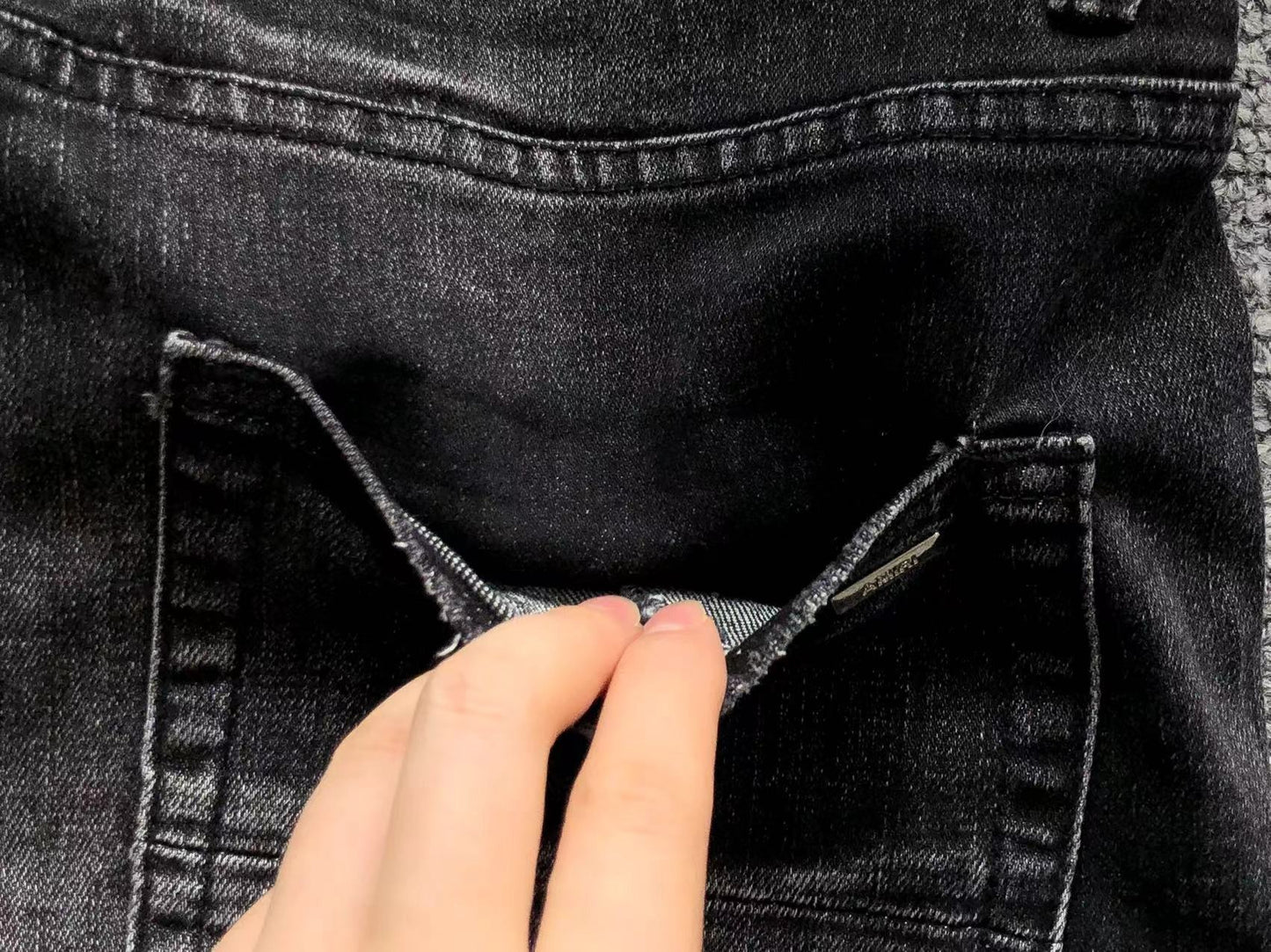 Calça Jeans AMIRI Distressed Black