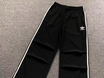 Calça Adidas Clean Fit Track
