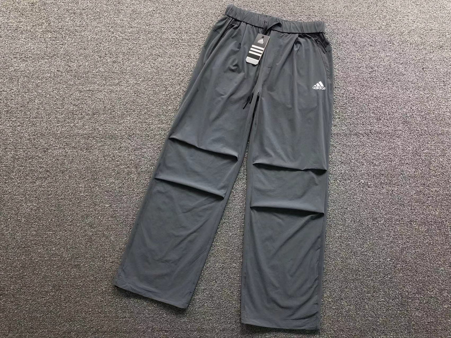 Calça Adidas Urban Utility Pants
