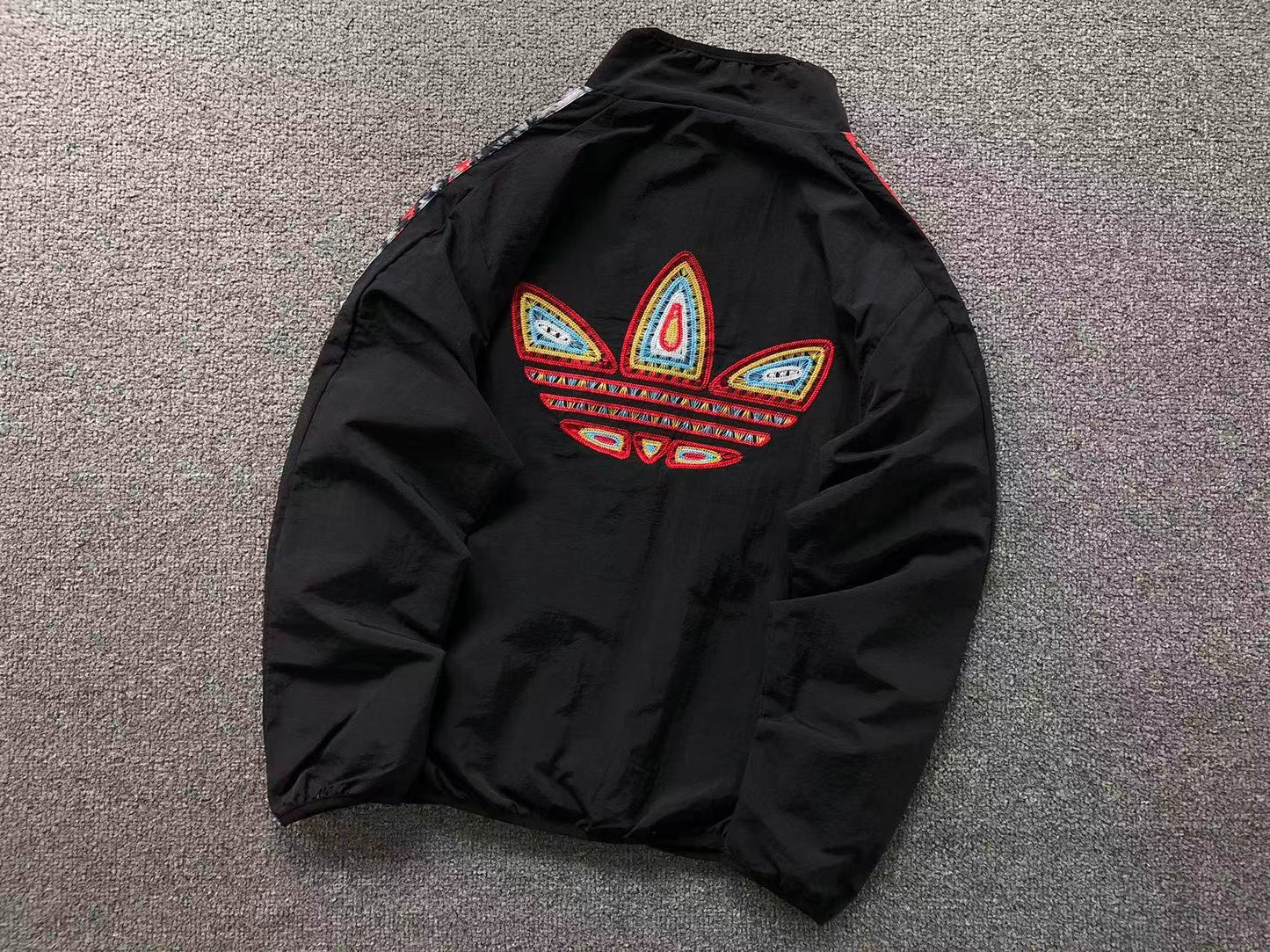 Jaqueta adidas Reversible Knit Tech