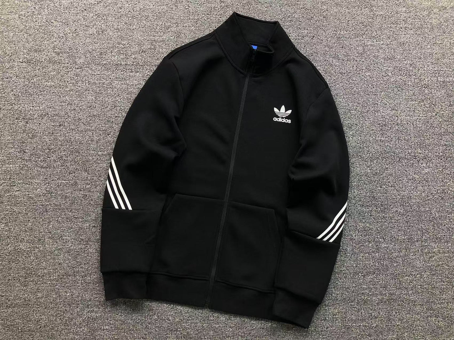 Moletom Adidas Minimal Stripe Track