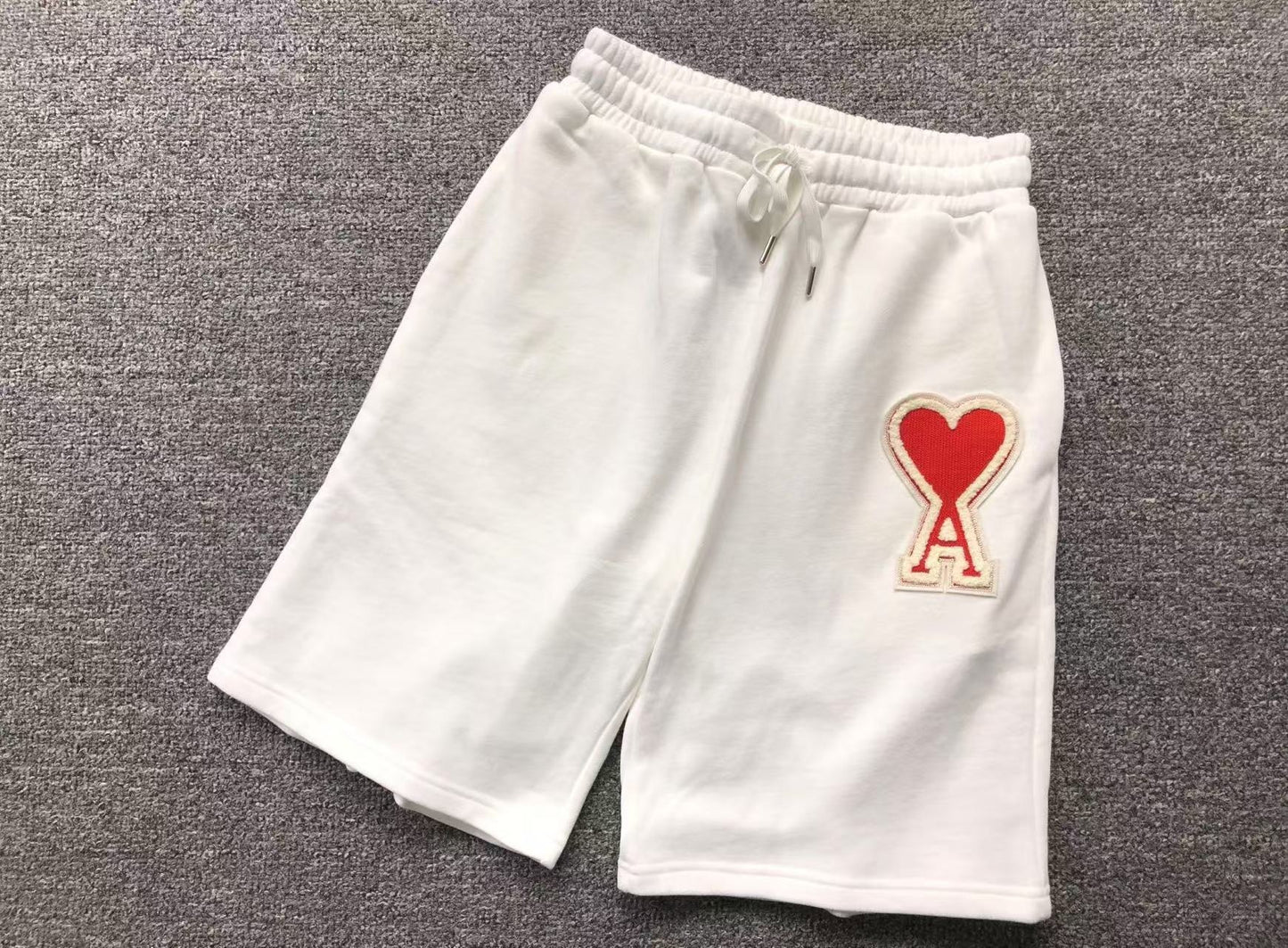 Short AMI Paris Big Heart Logo