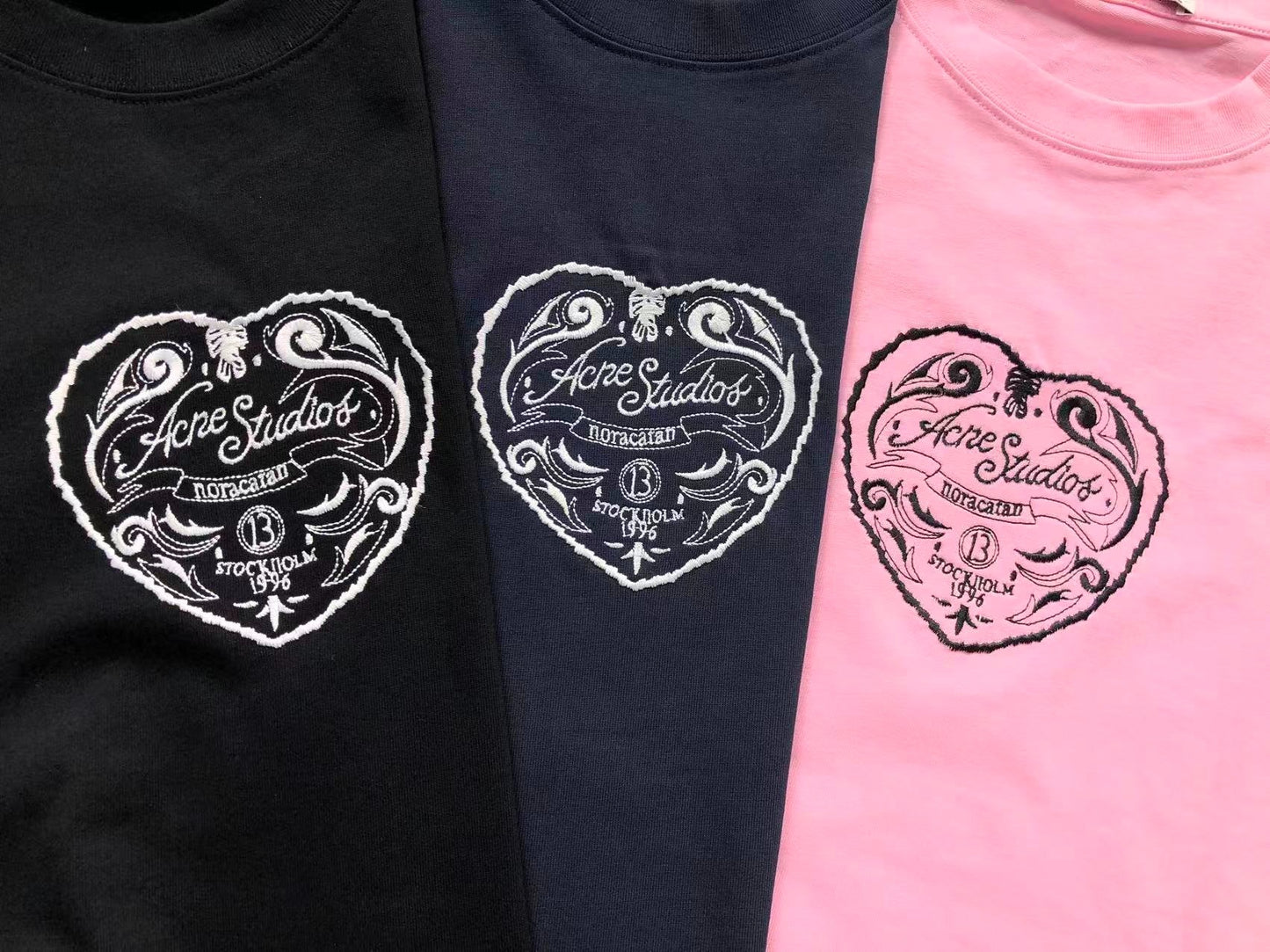 Camiseta Acne Studios Heart Crest