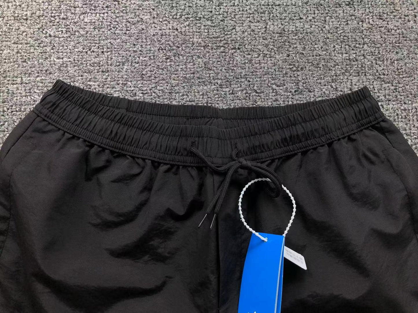 Calça Adidas Y2K Track Flow