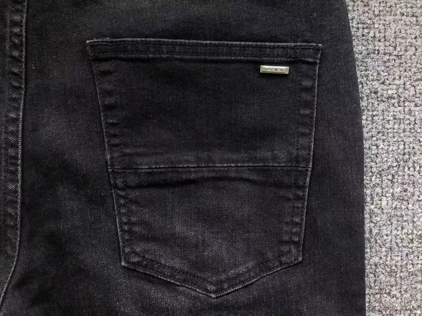 Calça AMIRI Stealth 22 Black Denim