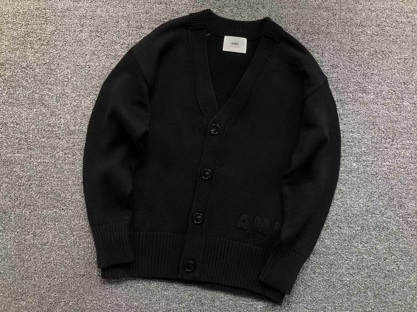 Suéter Cardigan AMI Paris Logo Embossed