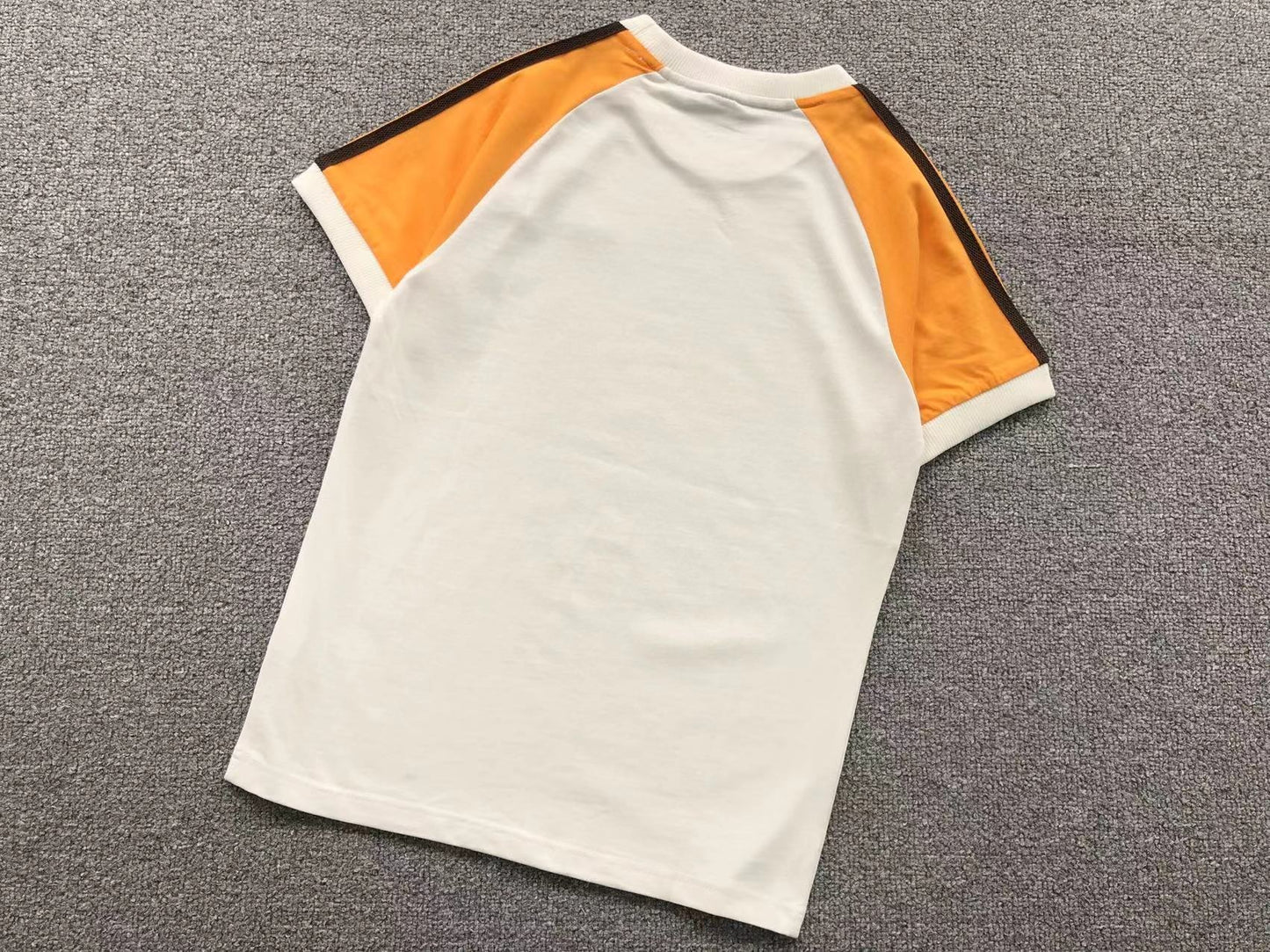 Camiseta Adidas Originals Raglan Vintage Feminina