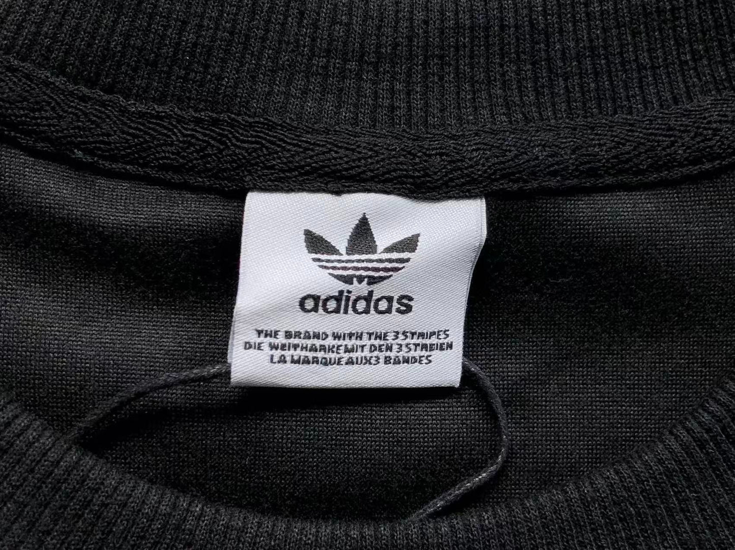 Moletom Adidas Essential Clean Crew
