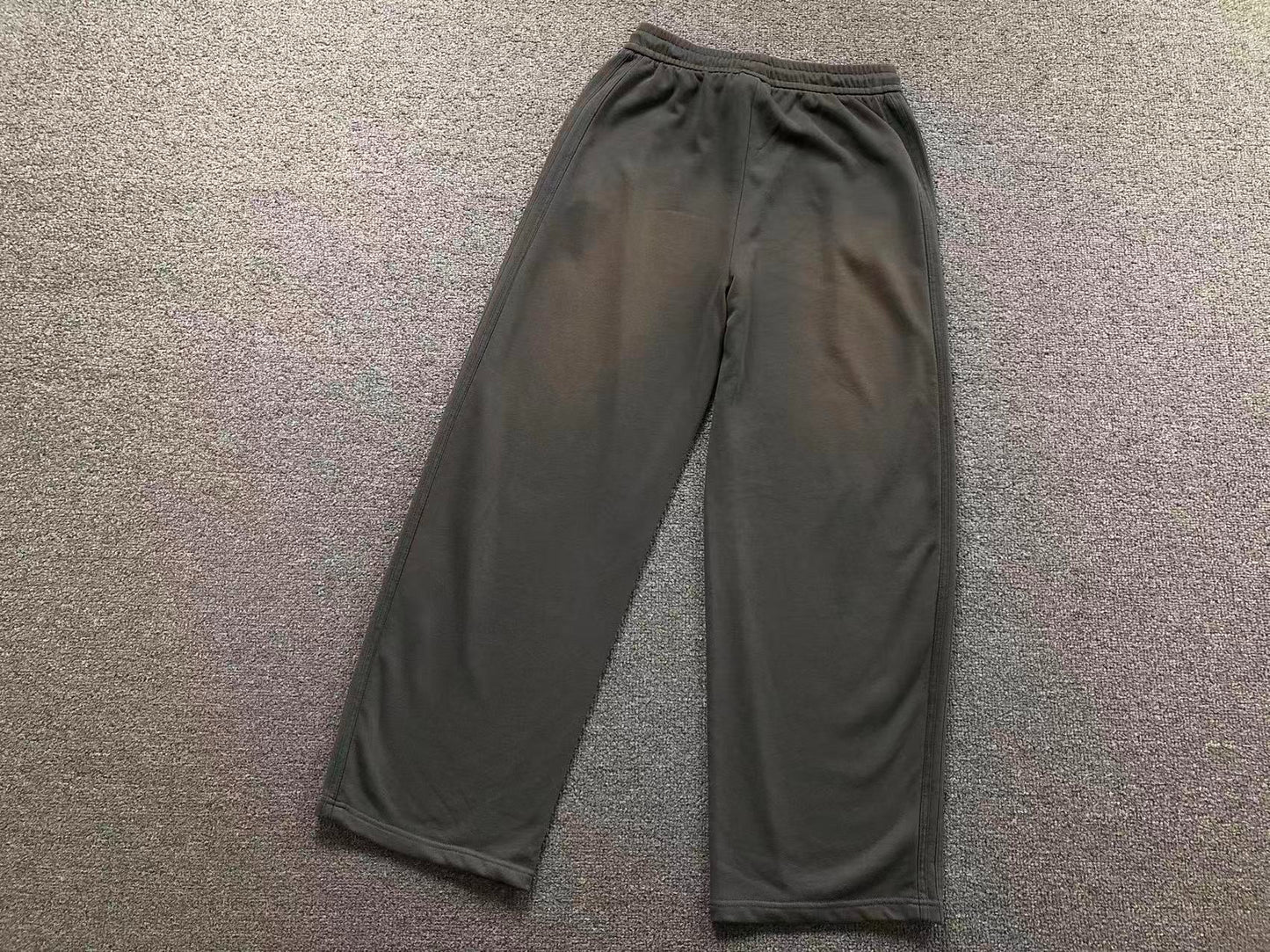 Calça Adidas Essential Wide Tech Pants