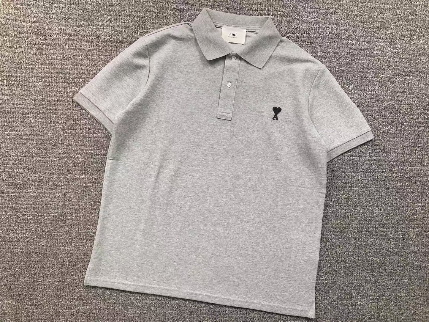 Camiseta Polo AMI Paris Piquet Logo Coração