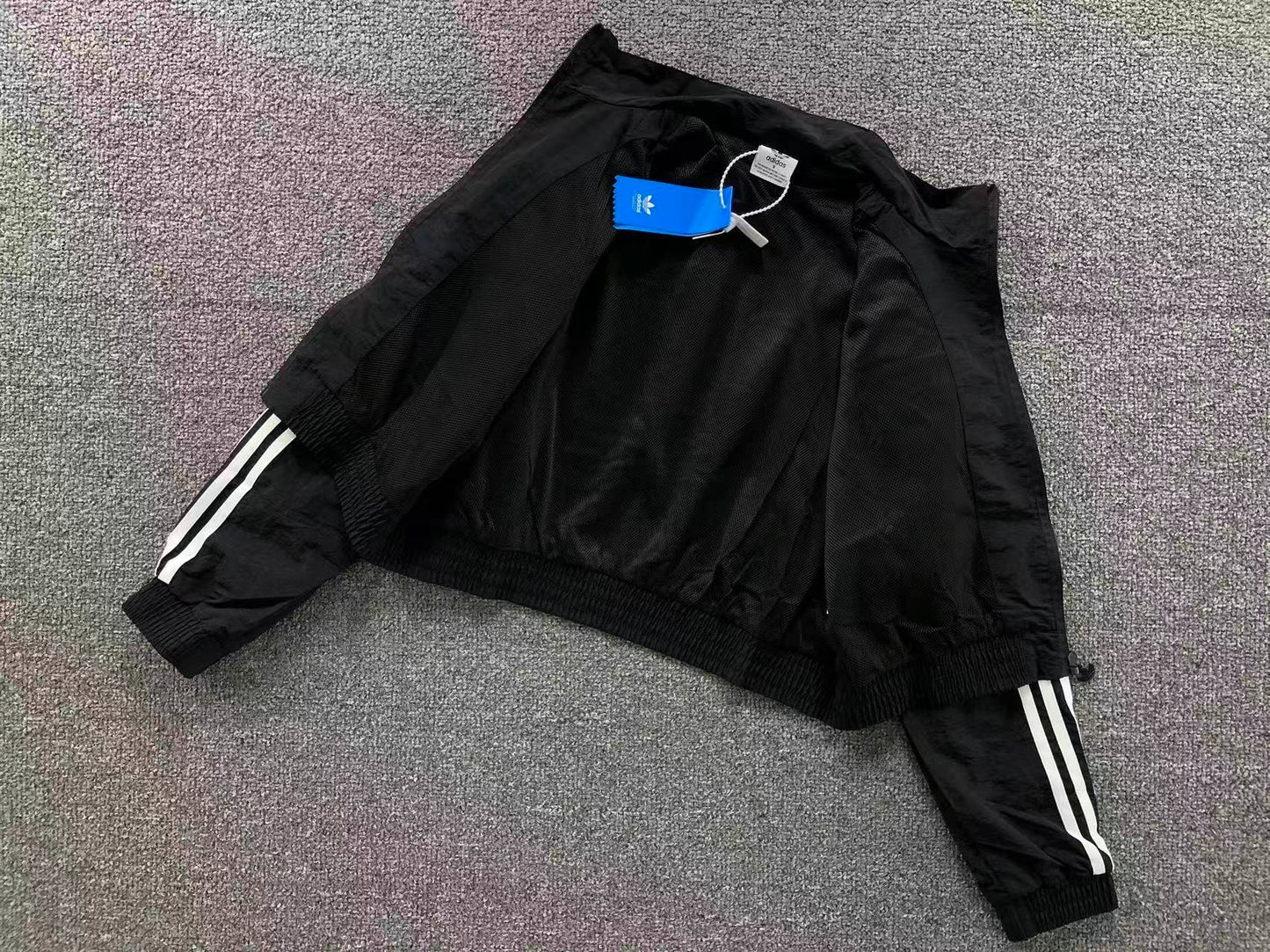 Jaqueta Adidas Feminina Y2K