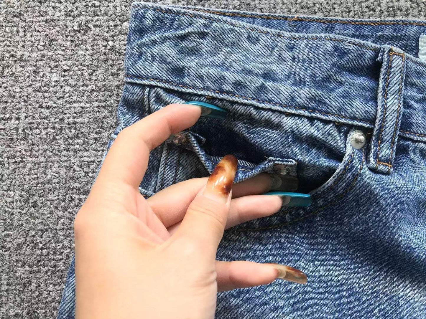 Calça Jeans AMI Paris WideLeg Lavagem