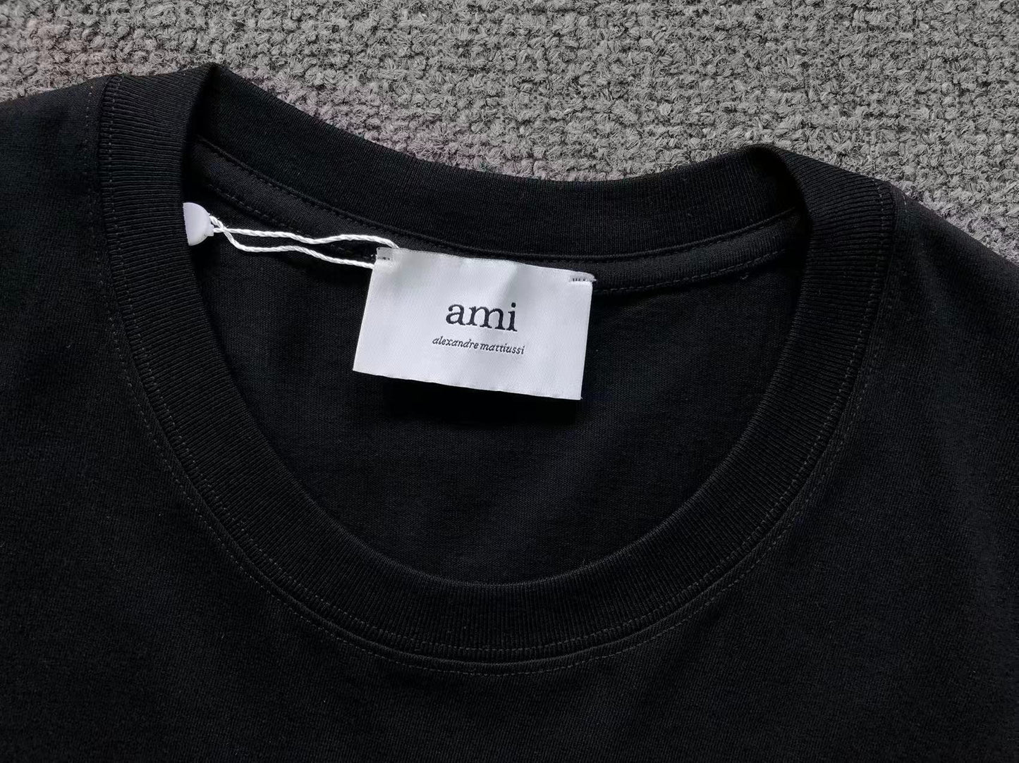 Camiseta AMI Paris Seal Logo