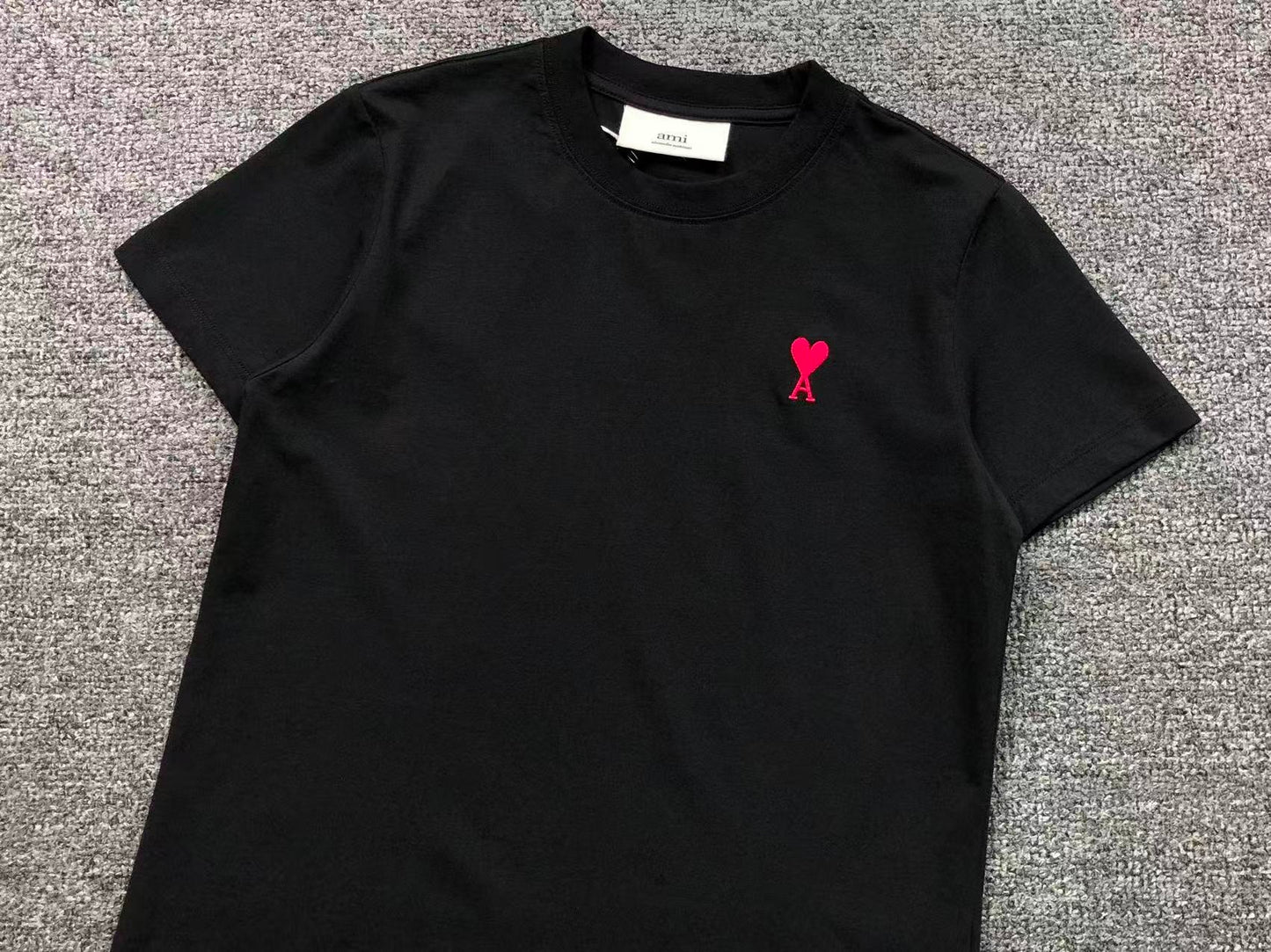 Camiseta AMI Paris Mini Heart Essential