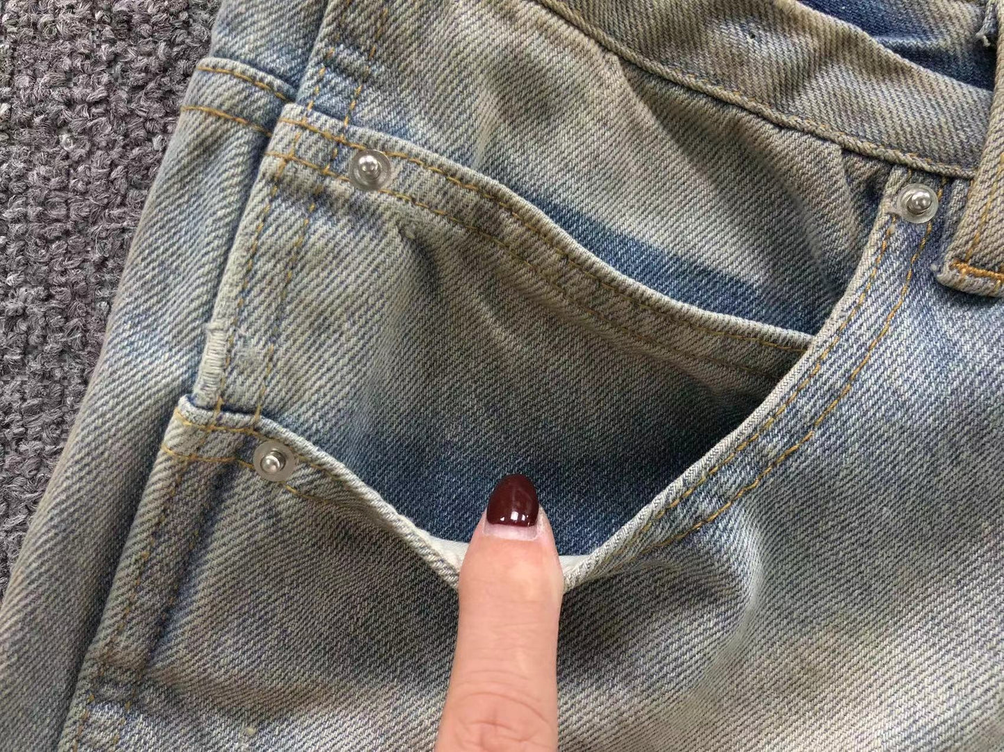 Calça AMIRI Dirty Wash Carpenter Jeans