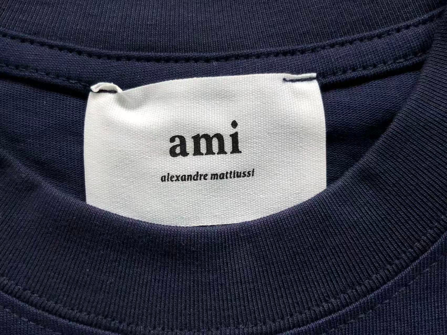 Camiseta AMI Paris Varsity Logo College feminino