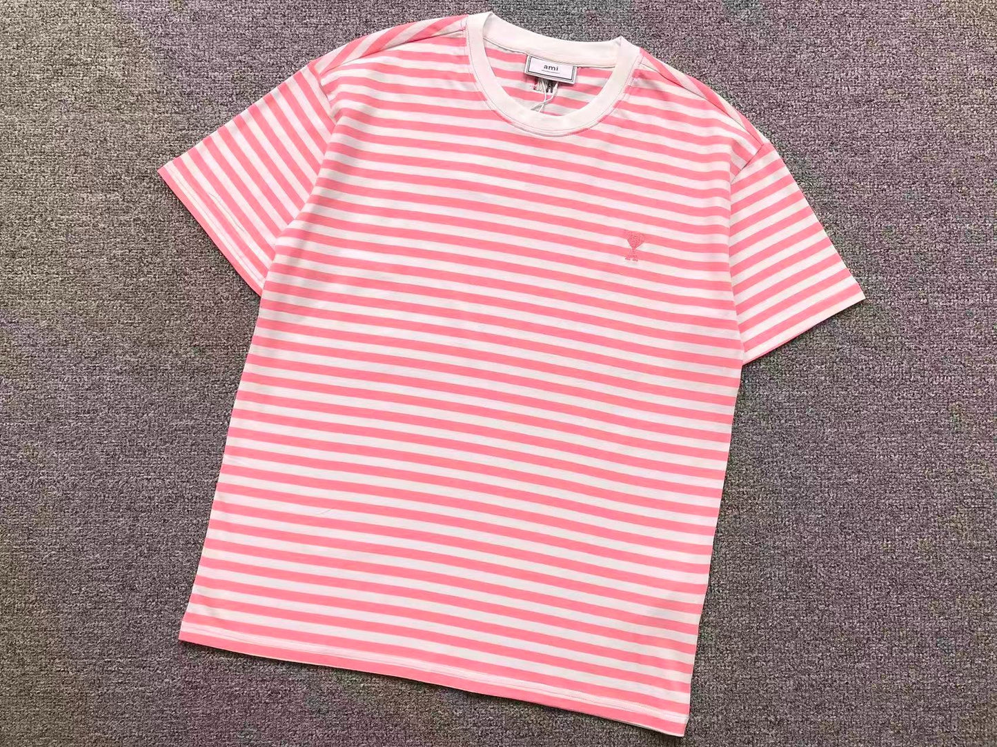 Camiseta AMI Paris Classic Heart Striped Tee