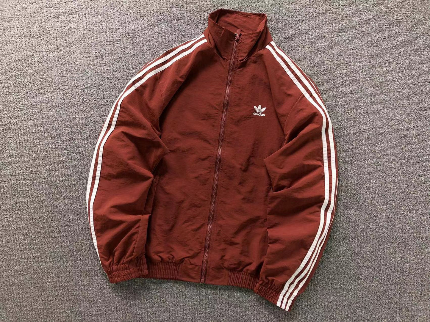 Jaqueta Adidas Archive Silent Motion Windbreaker
