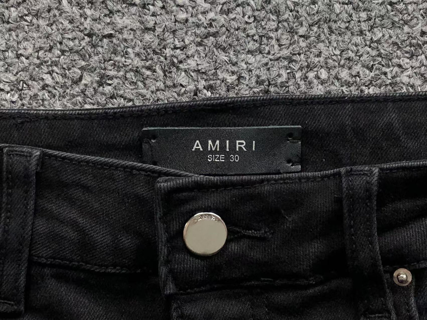 Calça AMIRI Patch Badge Black Denim