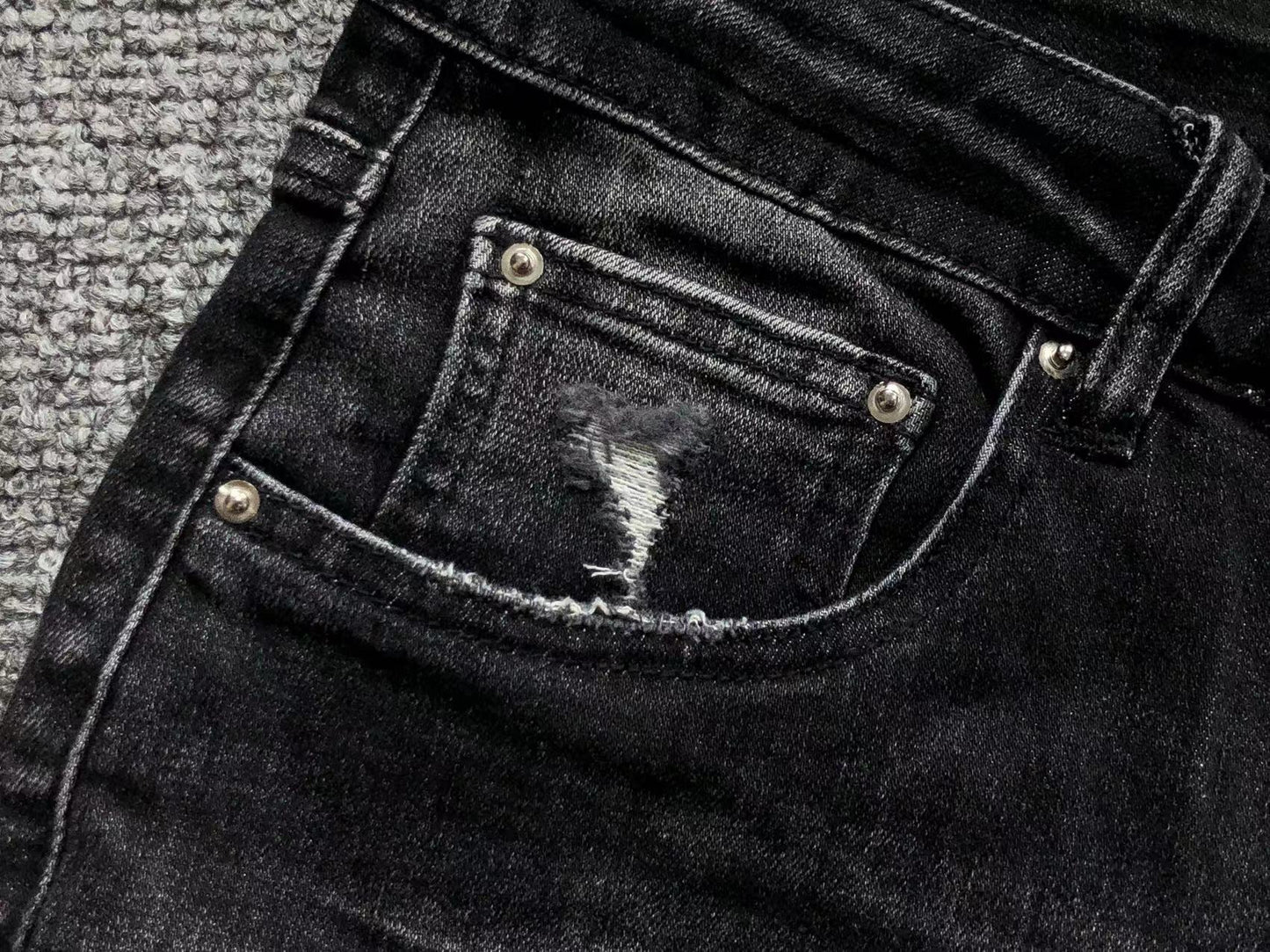 Calça Jeans AMIRI Distressed Black