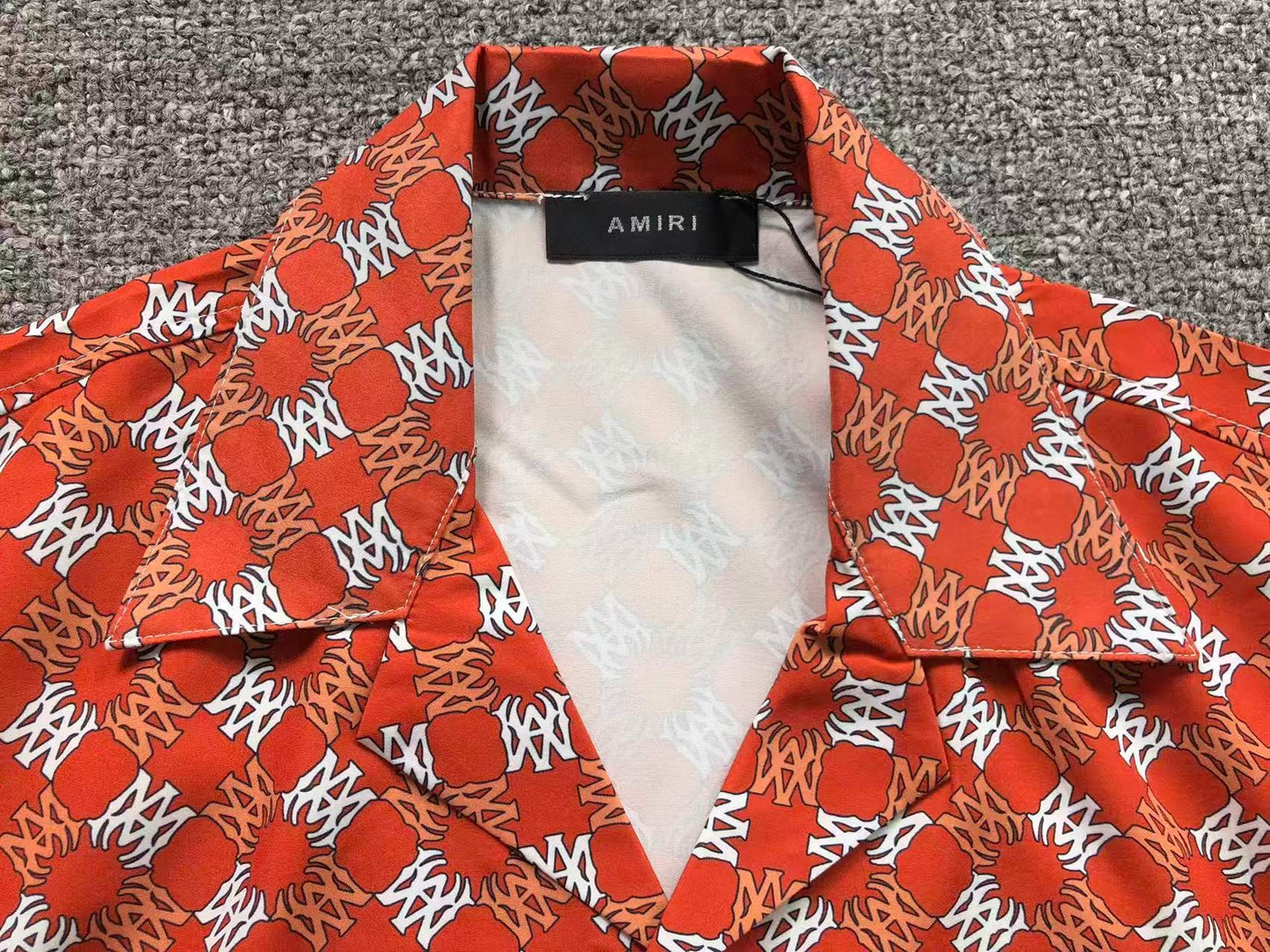 Conjunto AMIRI Resort Luxury Monogram