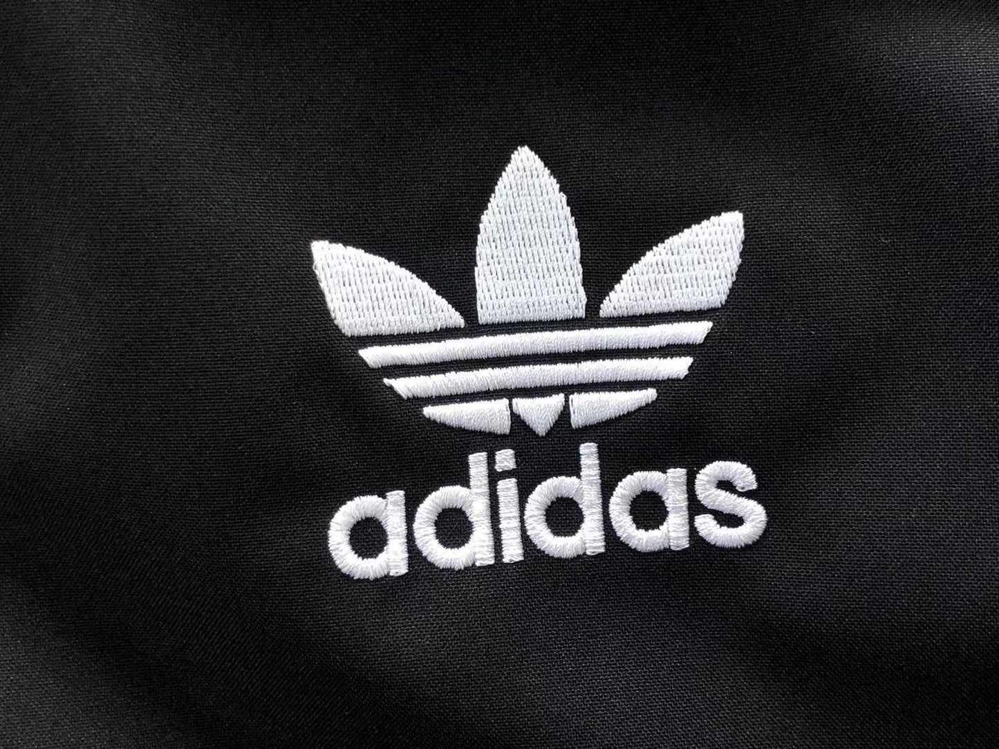Jaqueta Corta Vento adidas Essential Windbreaker