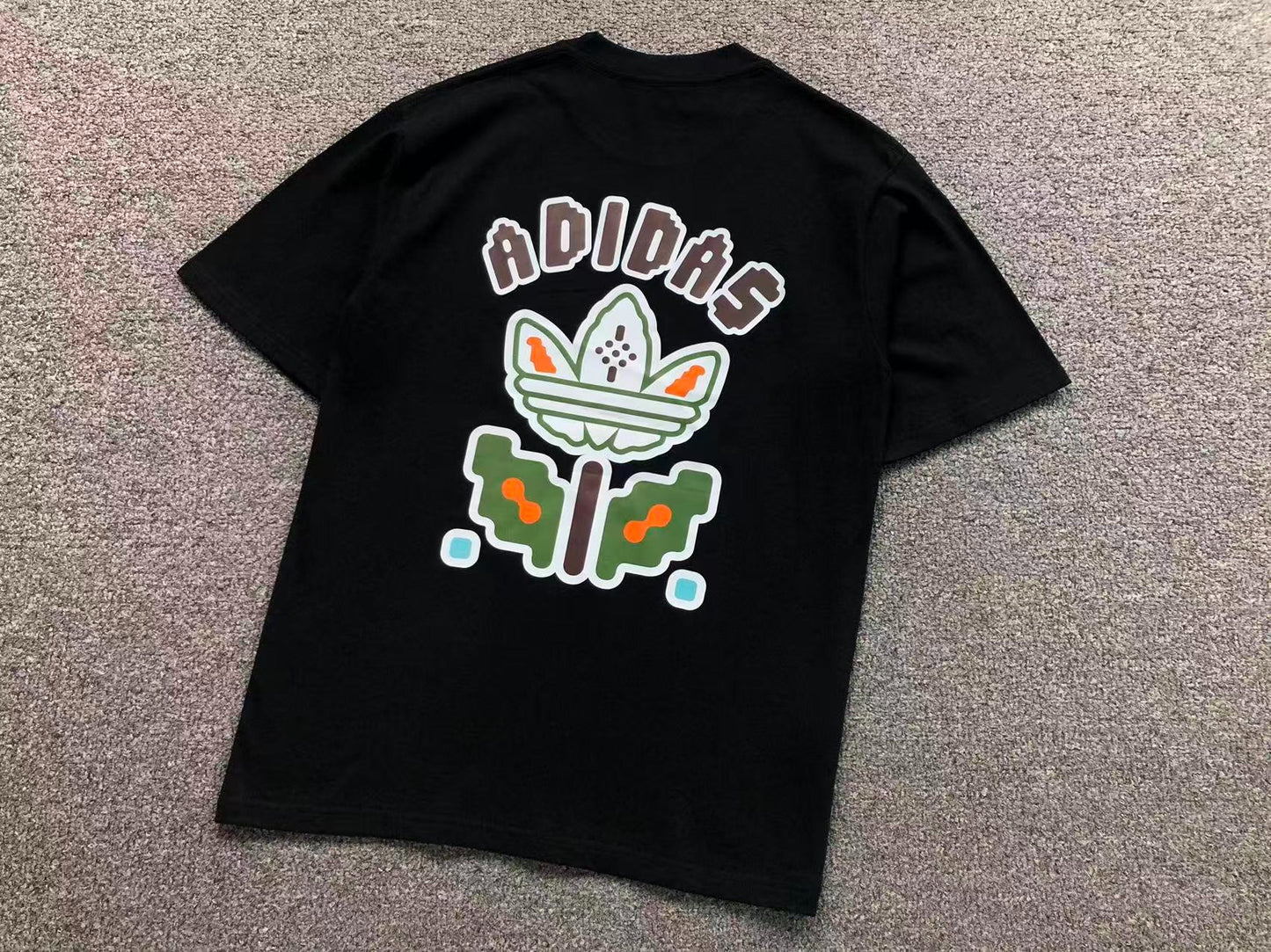 Camiseta Adidas Originals Back Graphic